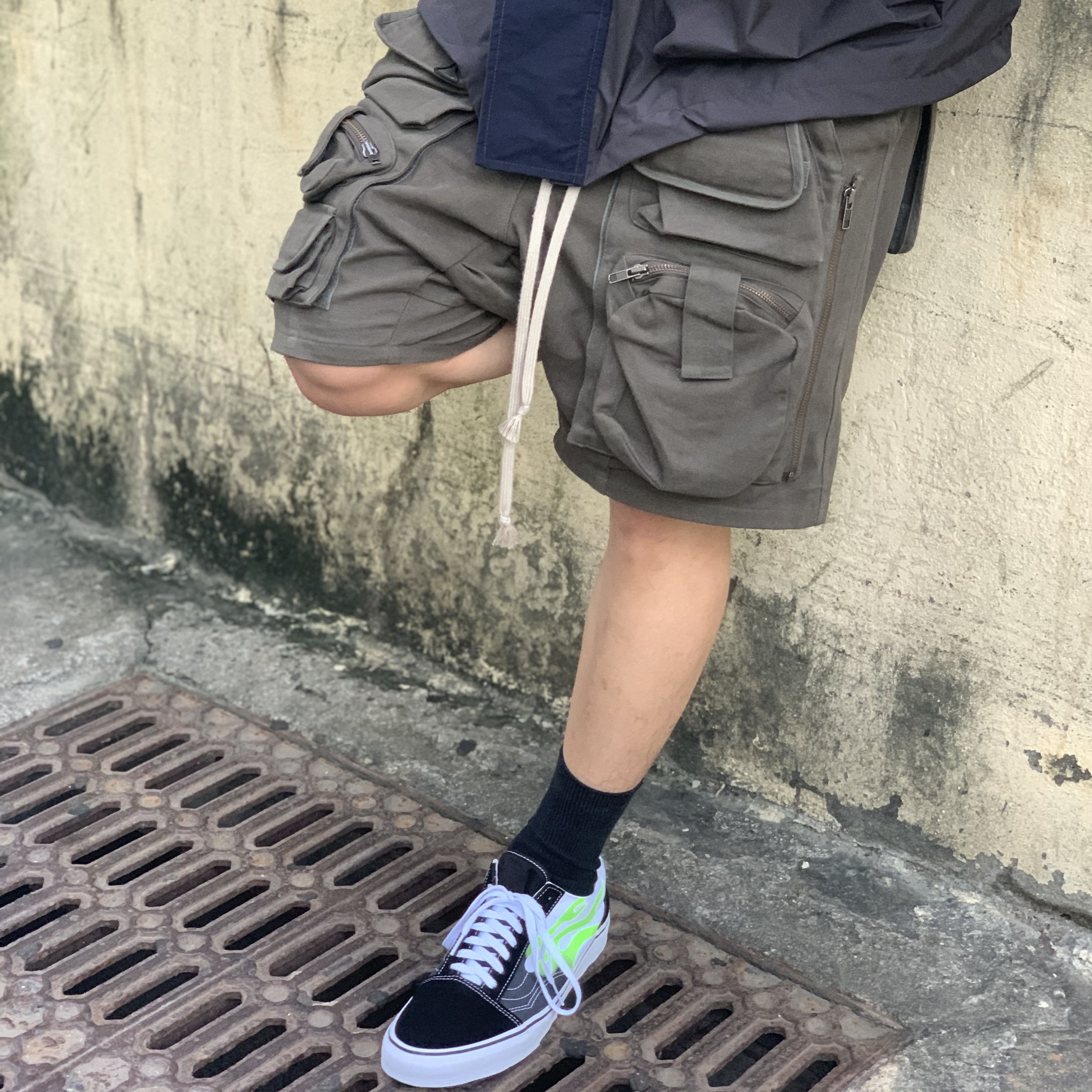 Vans Old Skool Flame Black 2017 착용 스타일 - 2