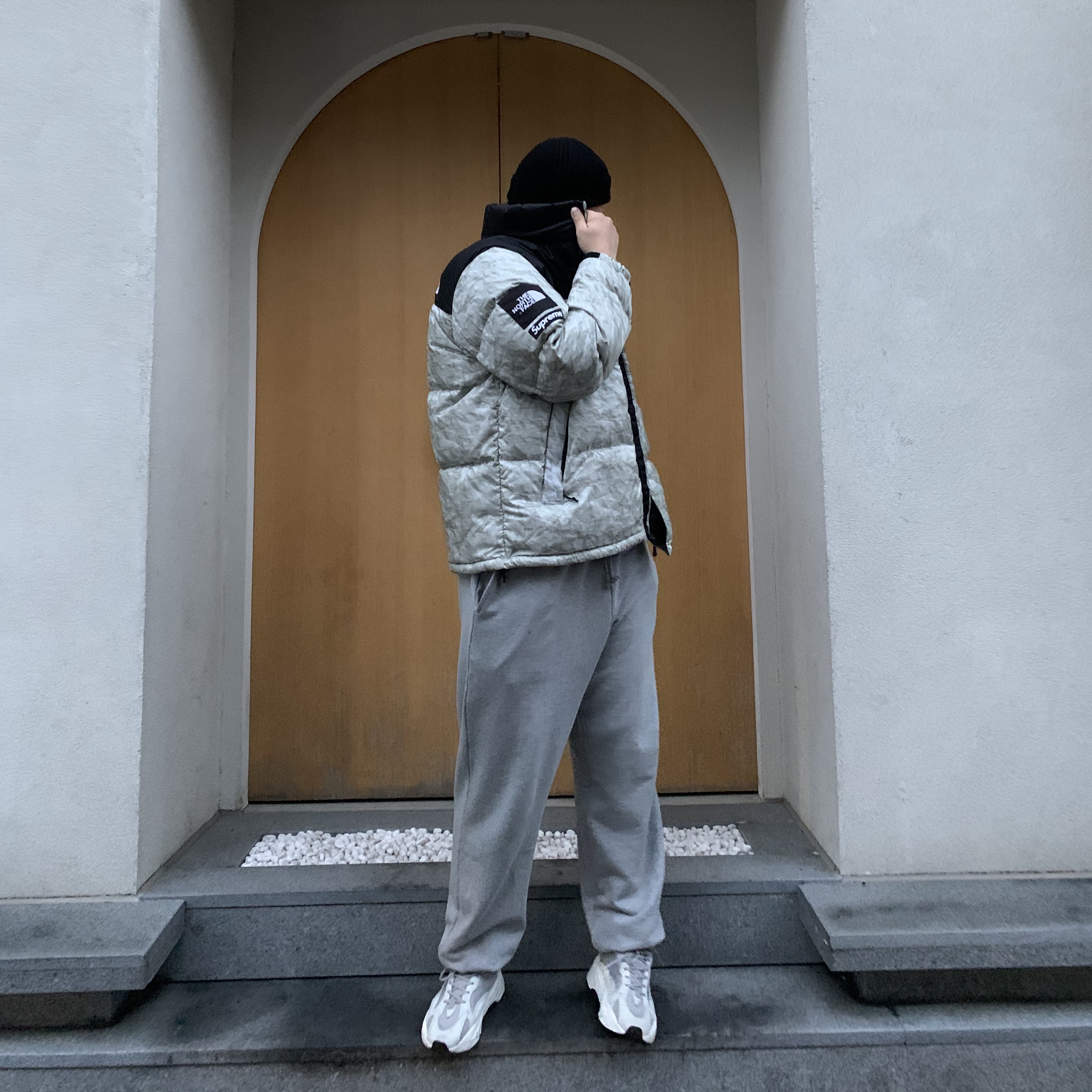 Adidas Yeezy Boost 700 V2 Static 2018 착용 스타일