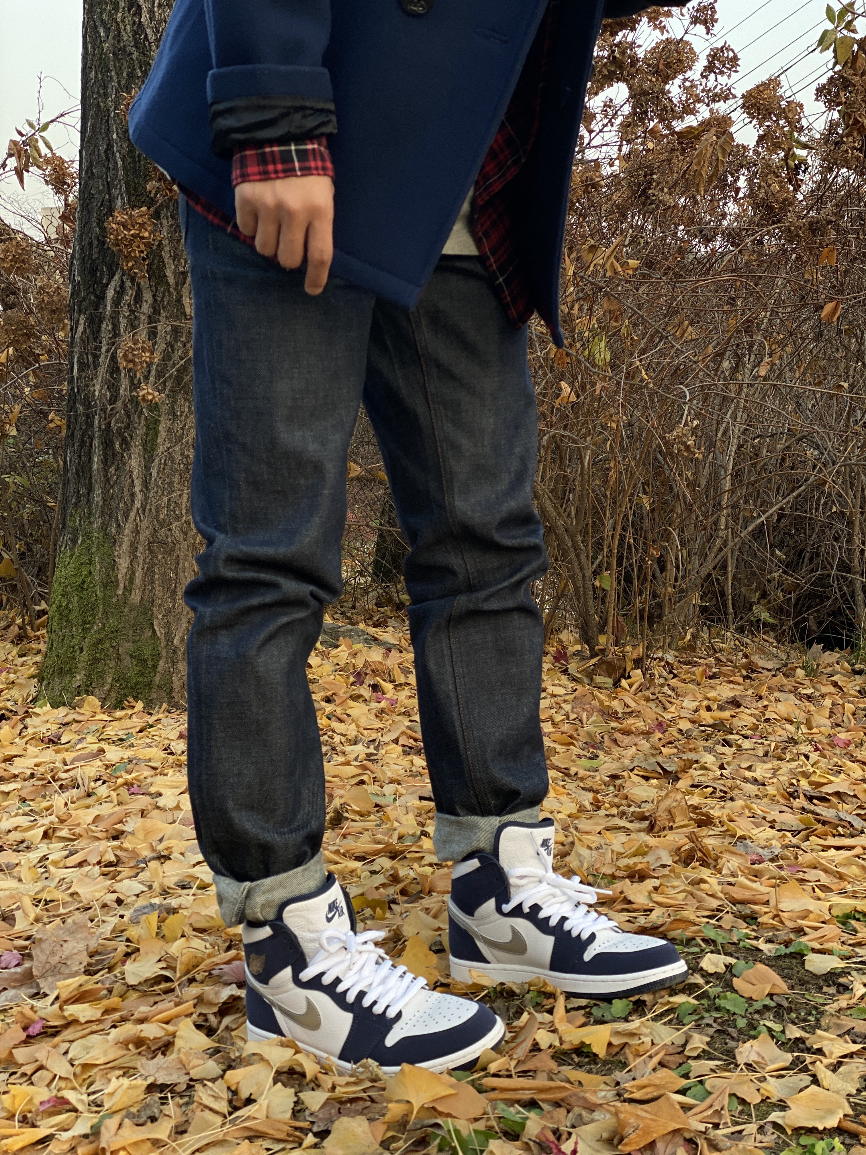 Jordan 1 Retro High OG CO.JP Midnight Navy 착용 스타일 - 3