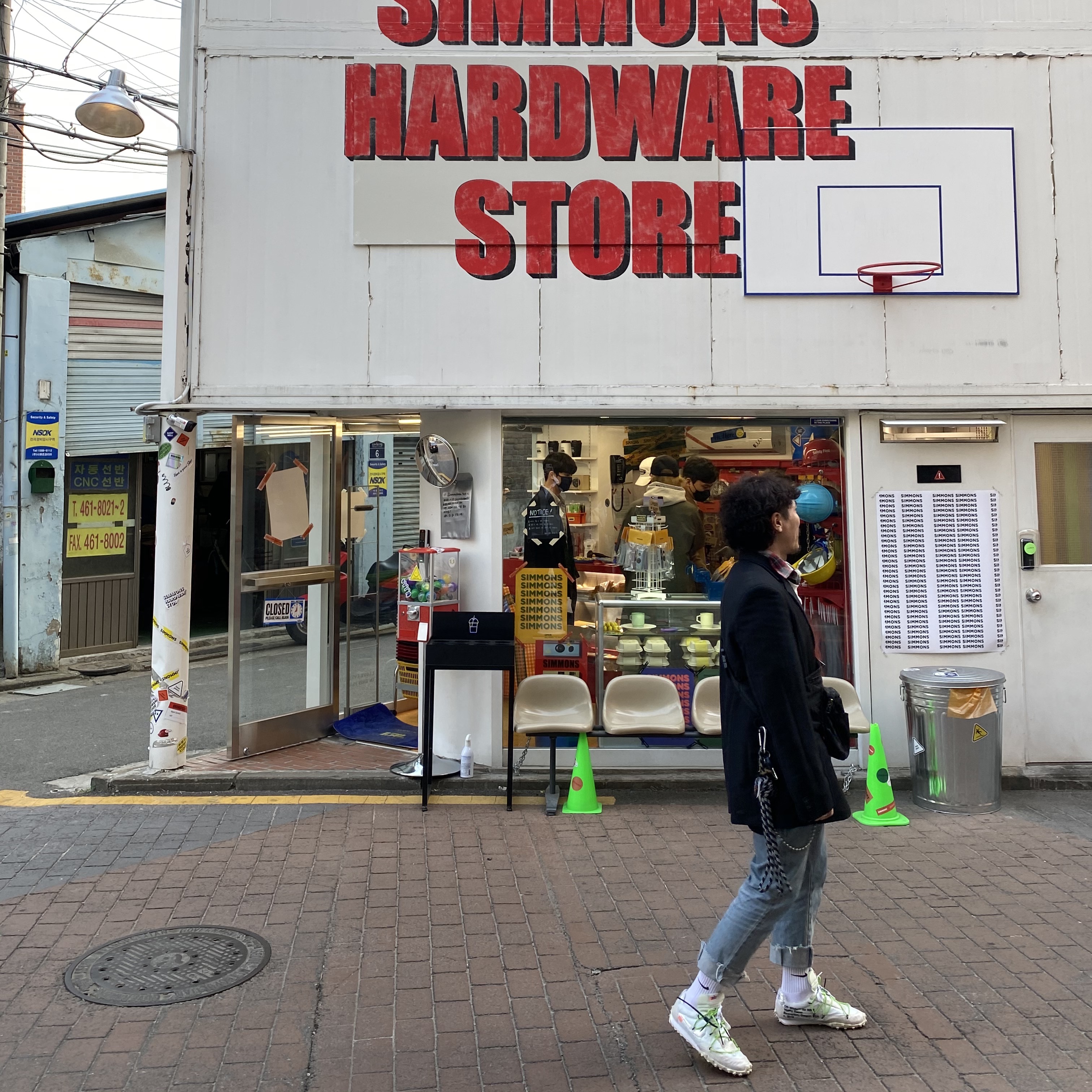 (W) Nike x Off-White Waffle Racer White 착용 스타일