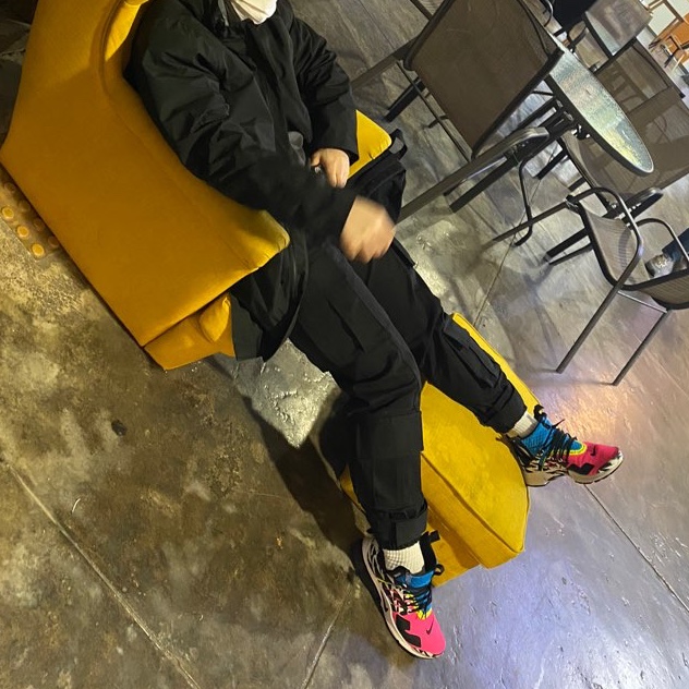 Nike x Acronym Air Presto Mid Racer Pink 착용 스타일
