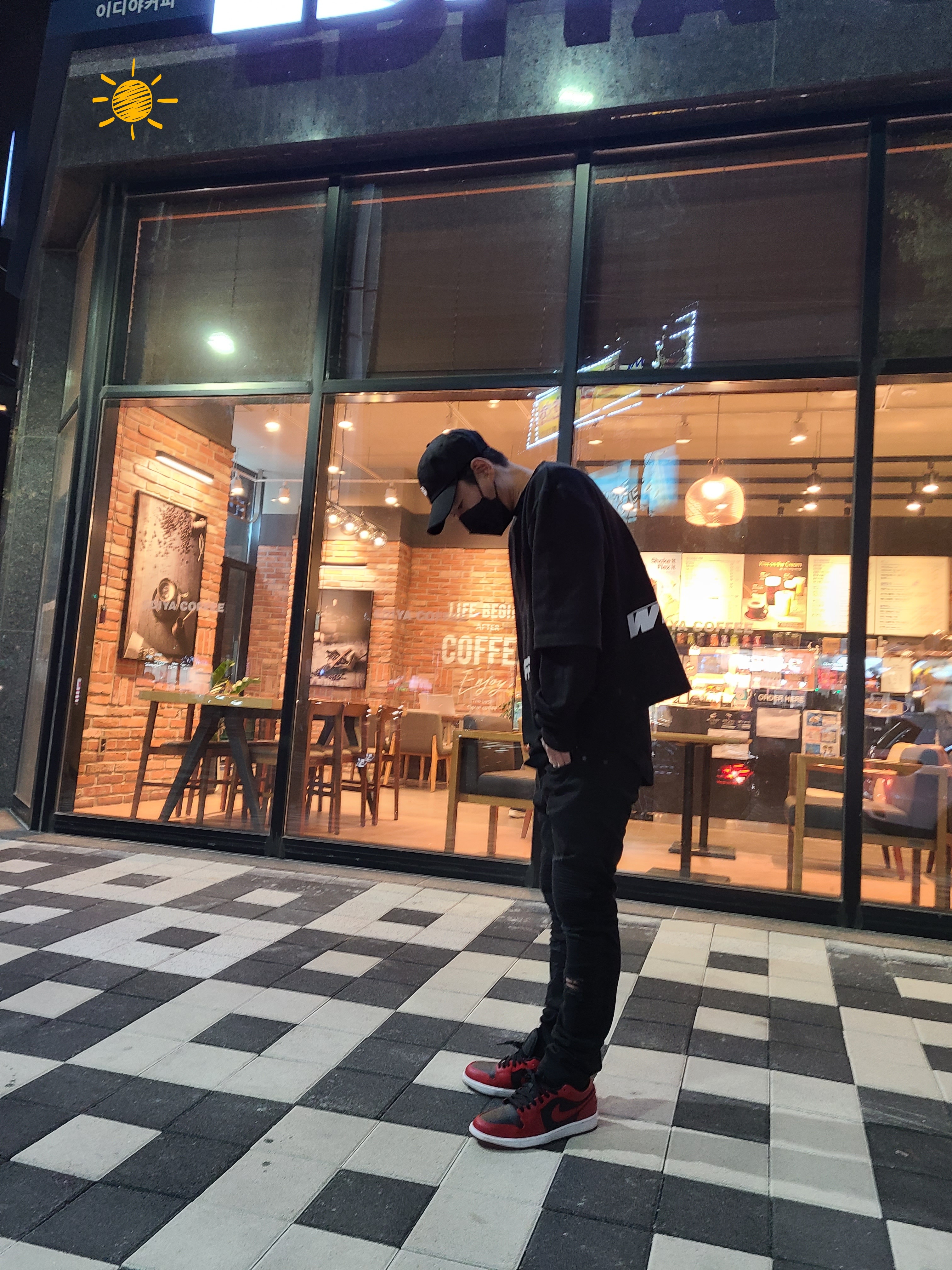 Jordan 1 Low Varsity Red 착용 스타일