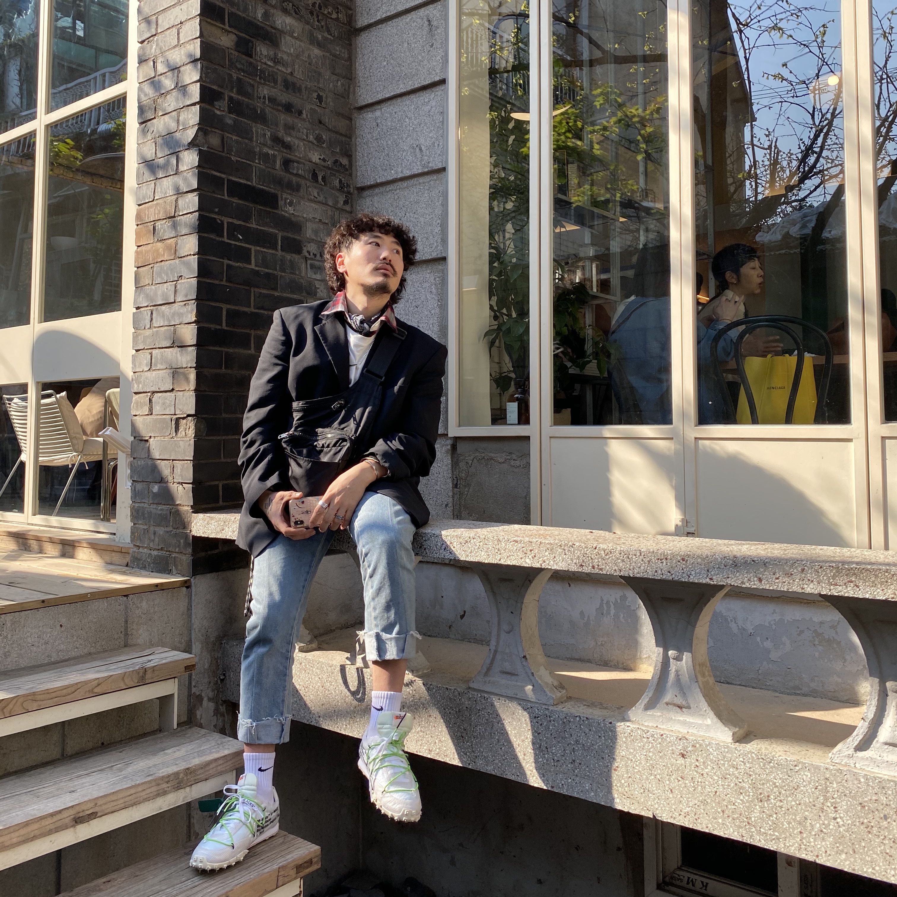 (W) Nike x Off-White Waffle Racer White 착용 스타일