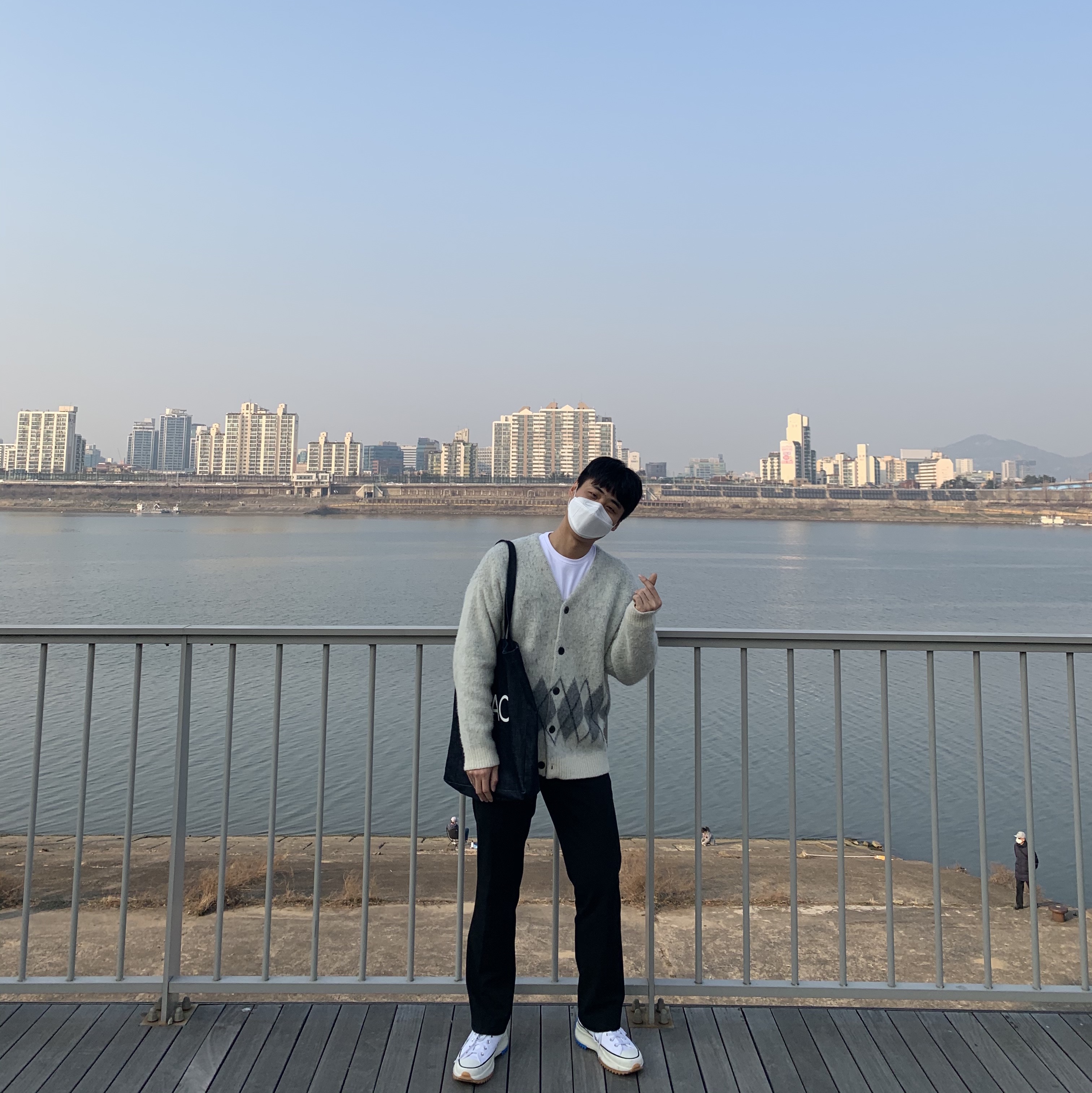 Converse x JW Anderson Run Star Hike Hi White 착용 스타일