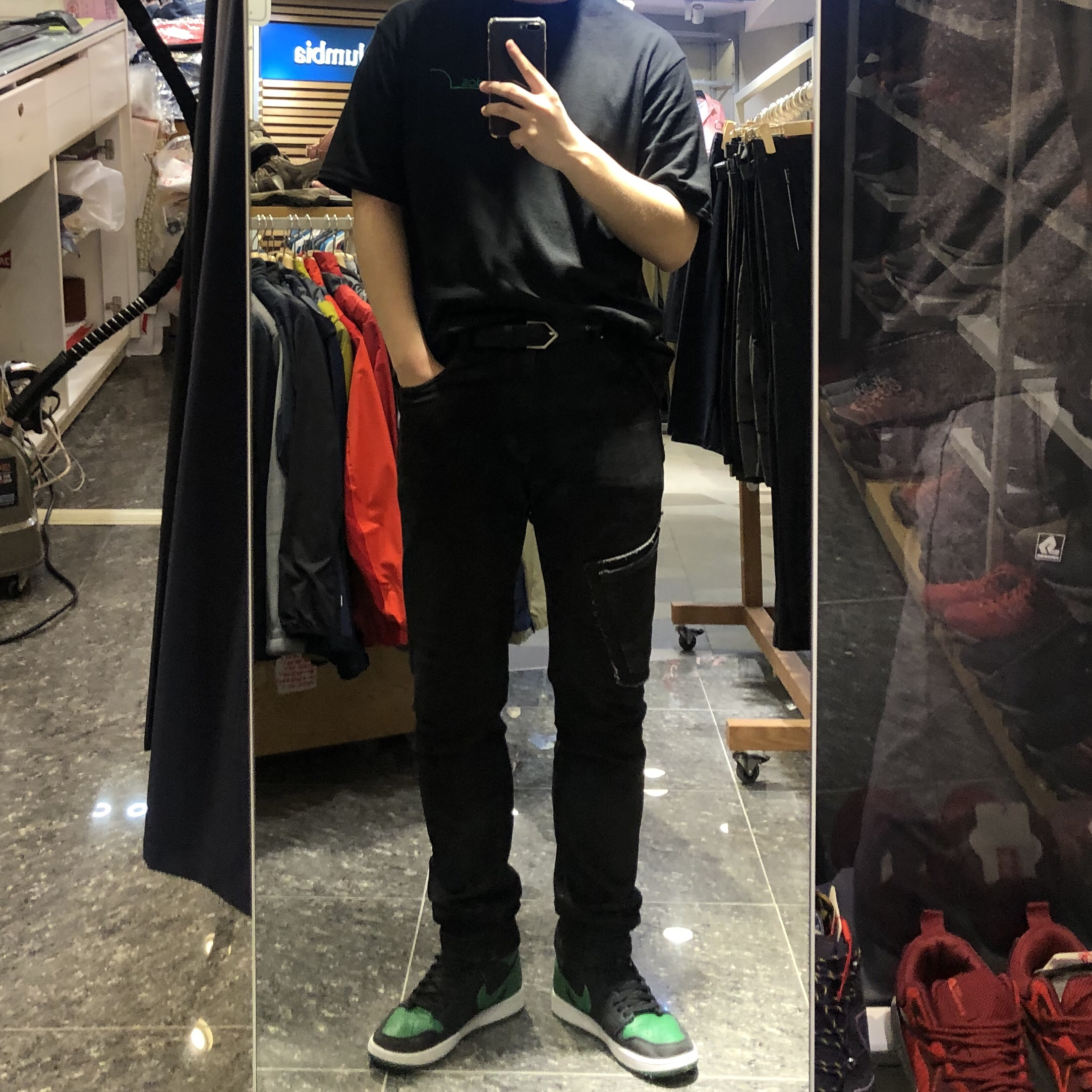 Jordan 1 Retro High OG Pine Green Black 착용 스타일
