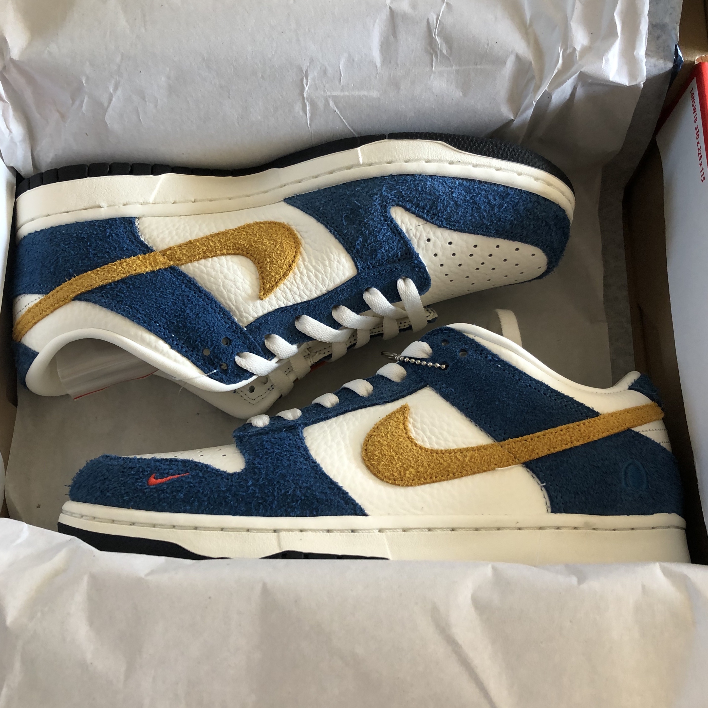 Nike x Kasina Dunk Low 80's Bus 착용 스타일