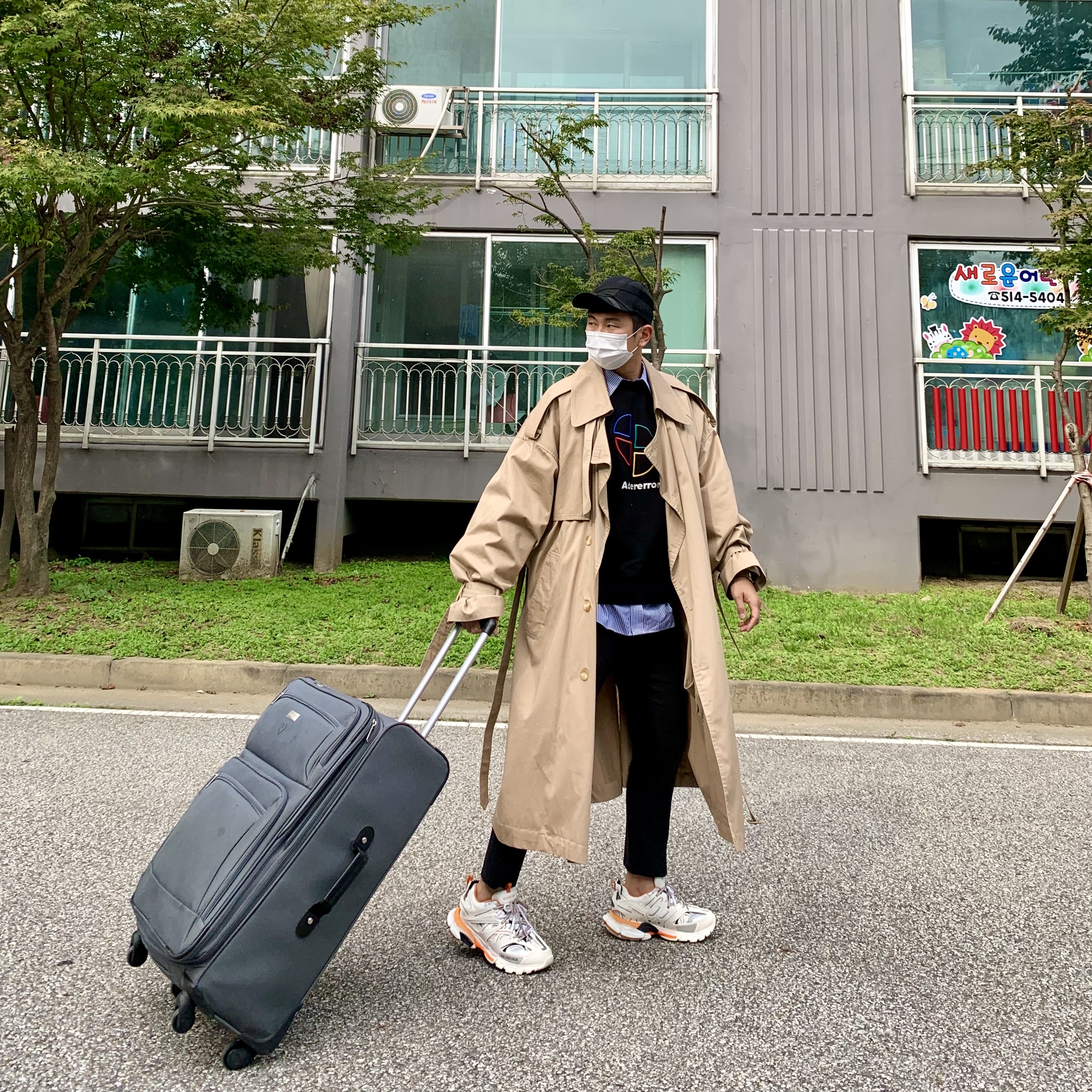 Balenciaga Track Sneakers White Orange 2019 착용 스타일