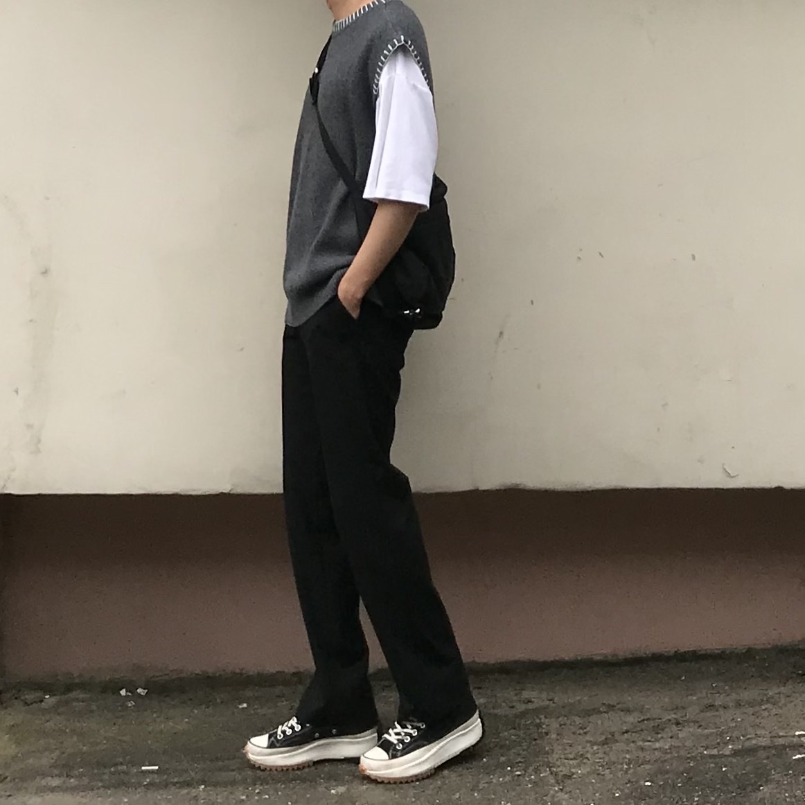 Converse x JW Anderson Run Star Hike Hi Black 착용 스타일 - 2