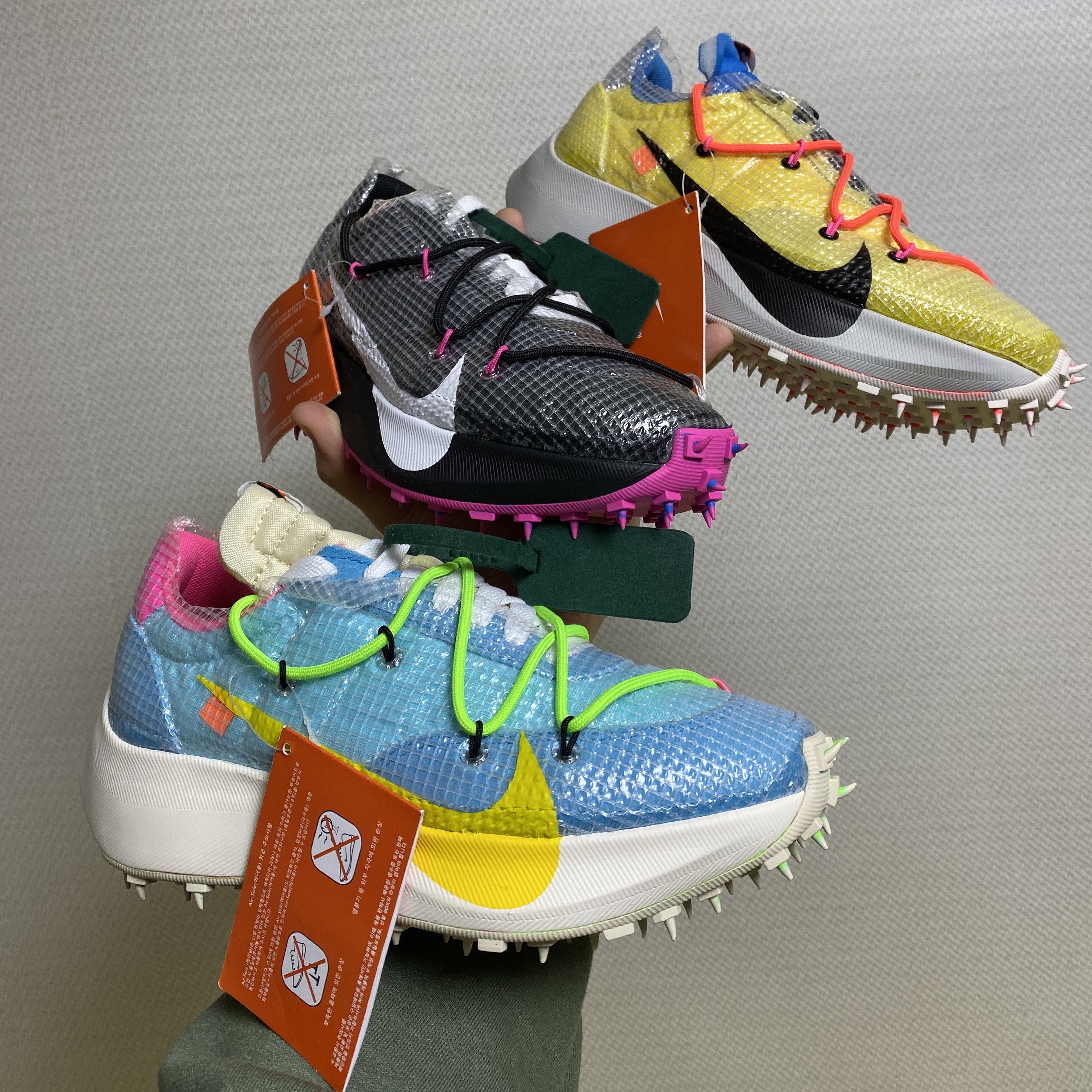 (W) Nike x Off-White Vapor Street Tour Yellow, (W) Nike x Off-White Vapor Street Polarized Blue 착용 스타일