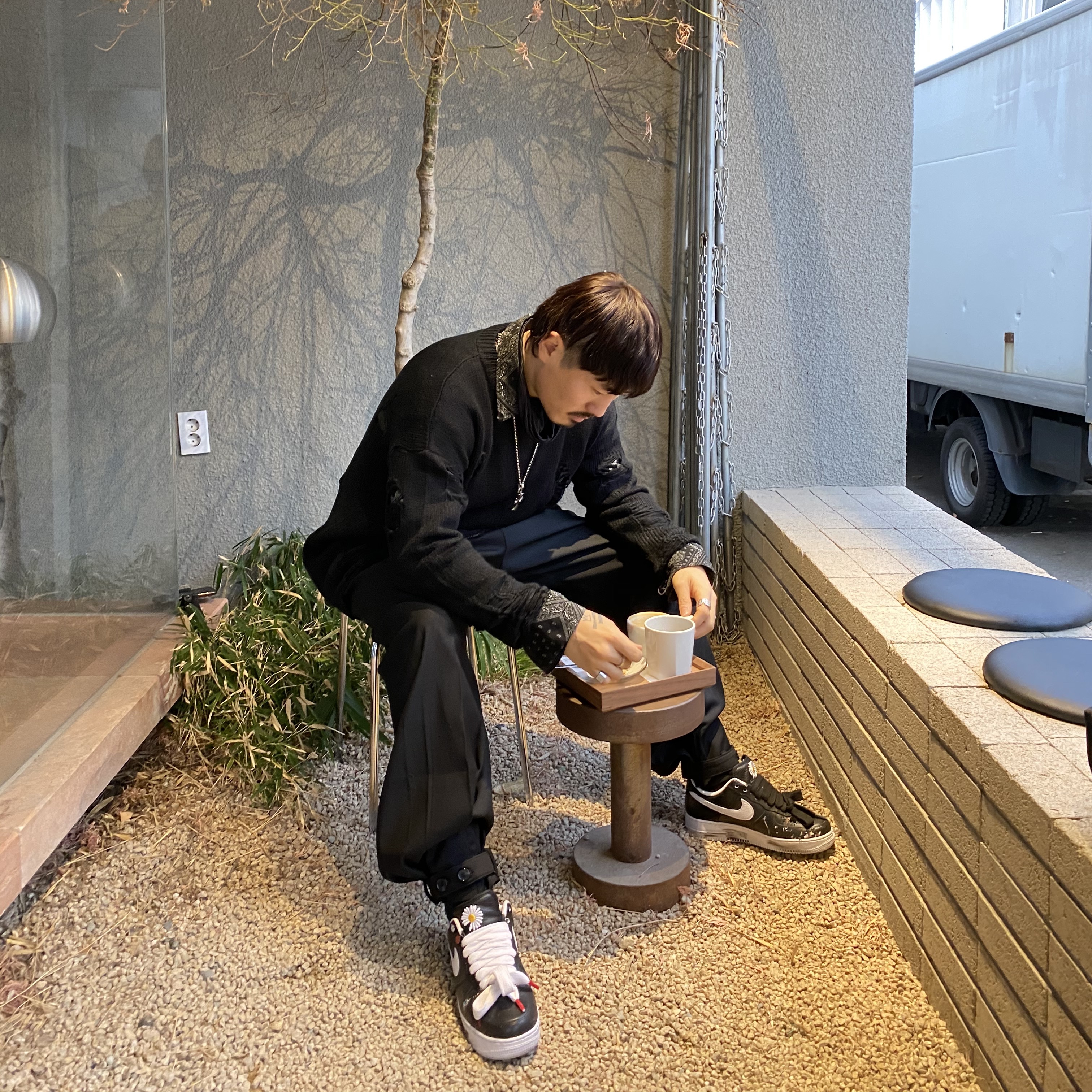 Nike x Peaceminusone Air Force 1 Low Para-Noise 착용 스타일