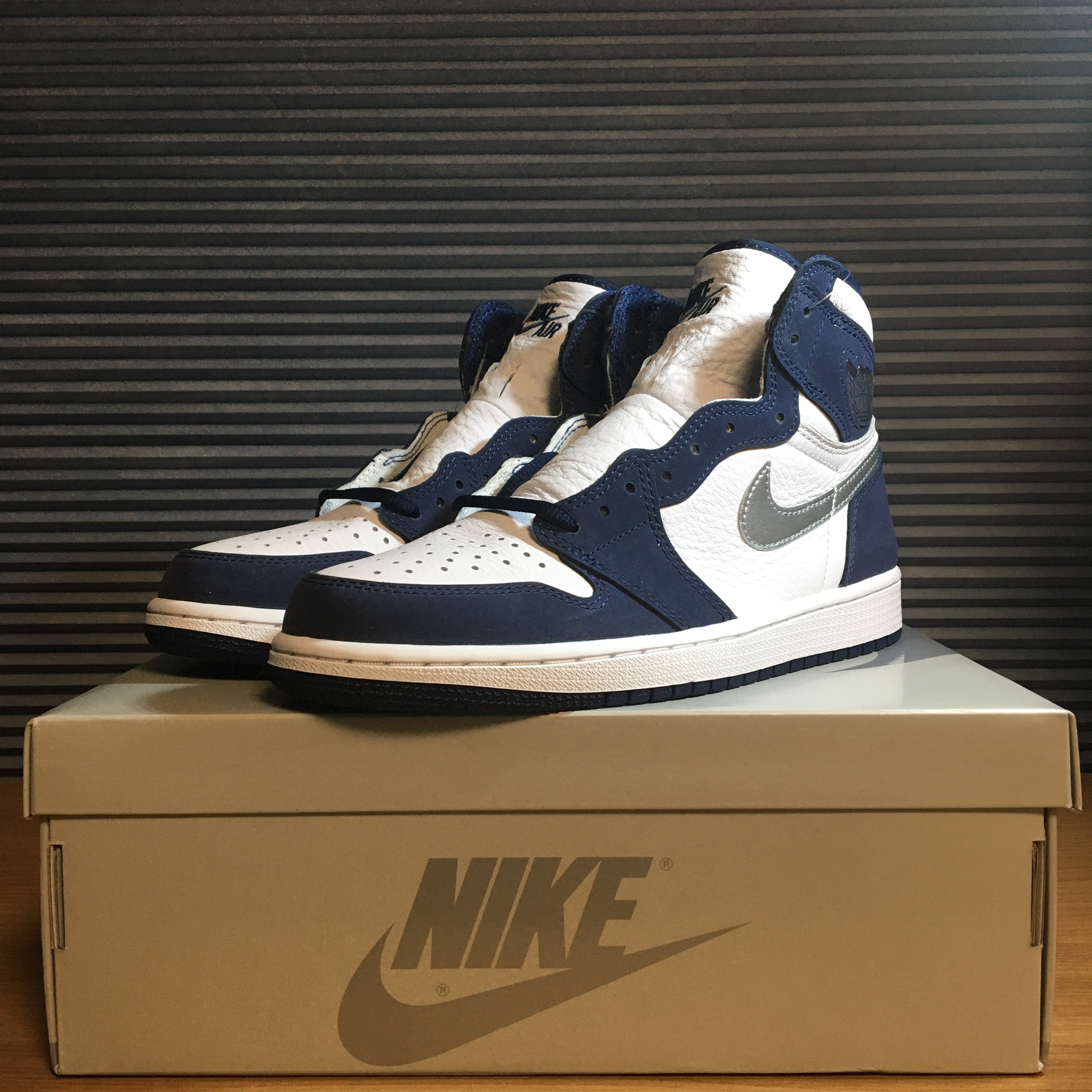 Jordan 1 Retro High OG CO.JP Midnight Navy 착용 스타일 - 1
