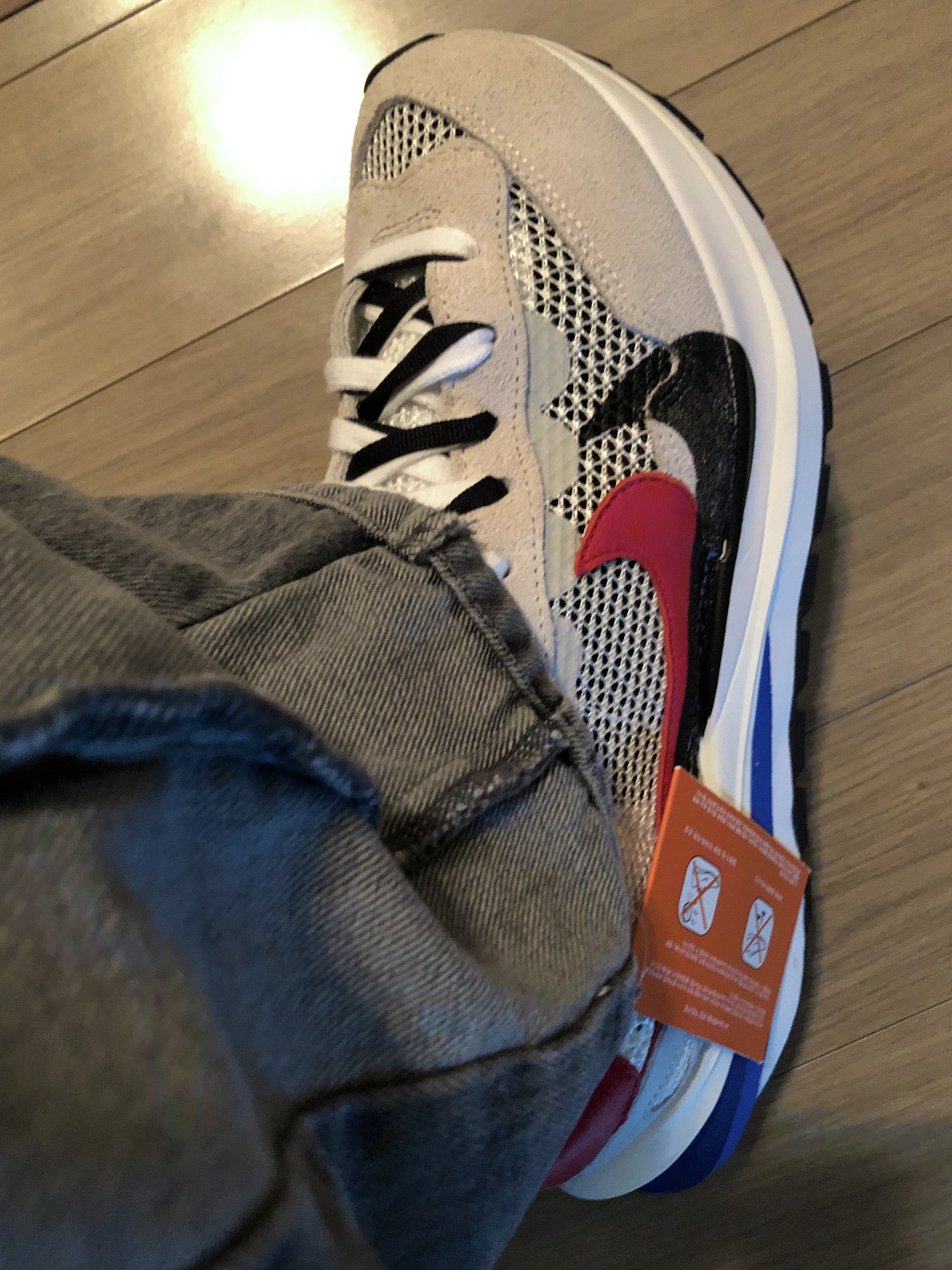Nike x Sacai VaporWaffle Royal Fuchsia 착용 스타일