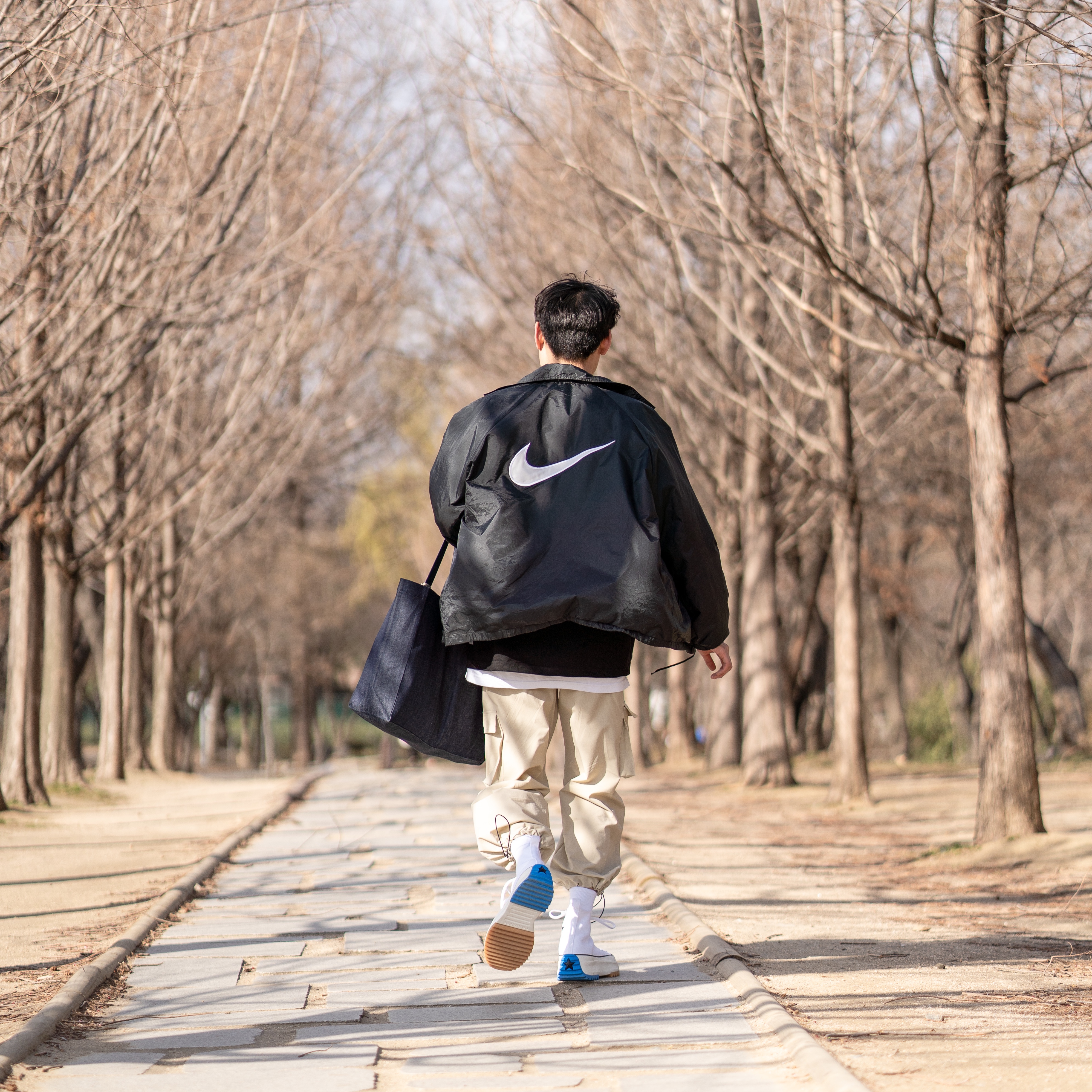 Converse x JW Anderson Run Star Hike Hi White 착용 스타일 - 1