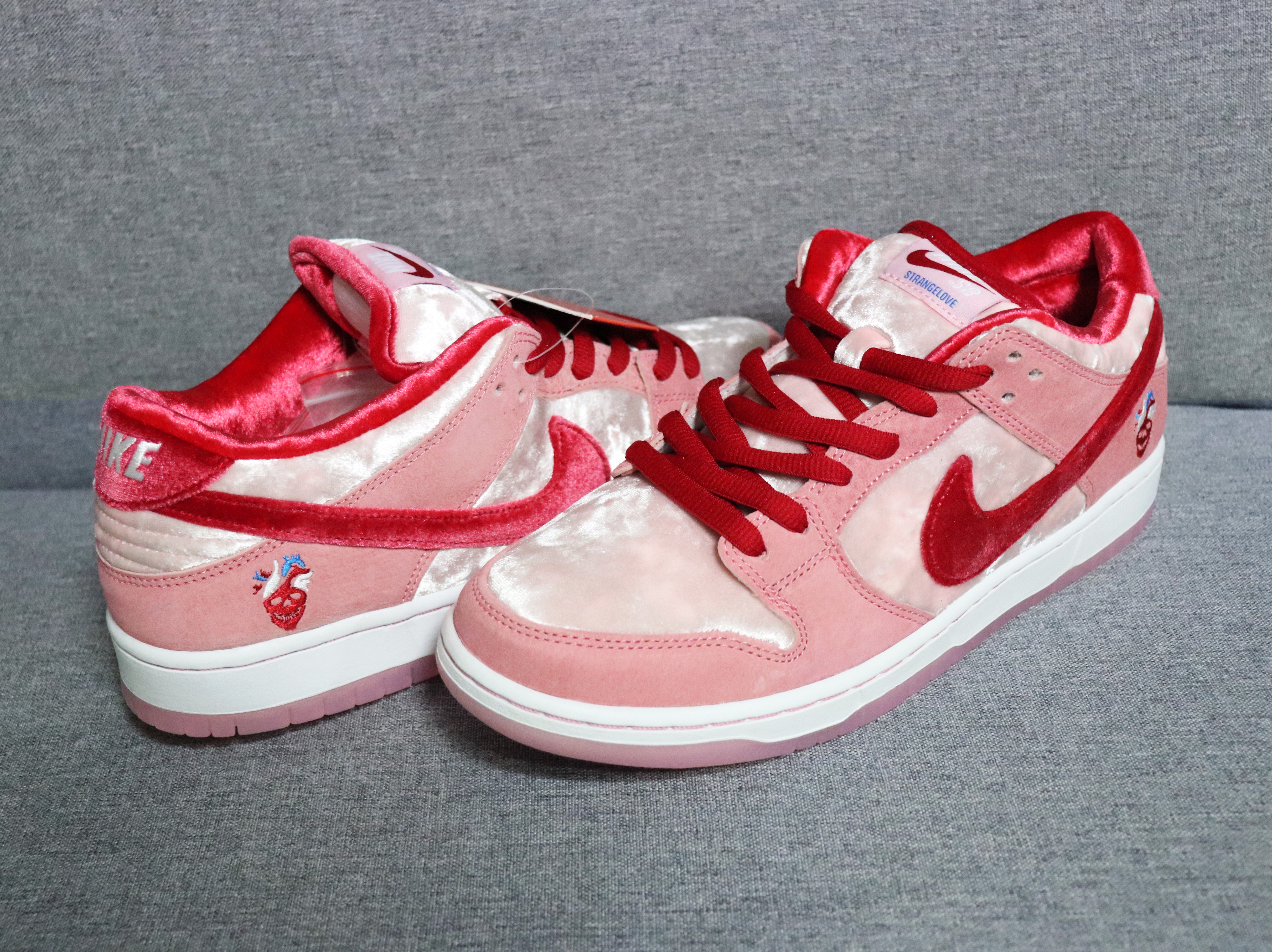Nike x StrangeLove SB Dunk Low Pink (Regular Box) 착용 스타일