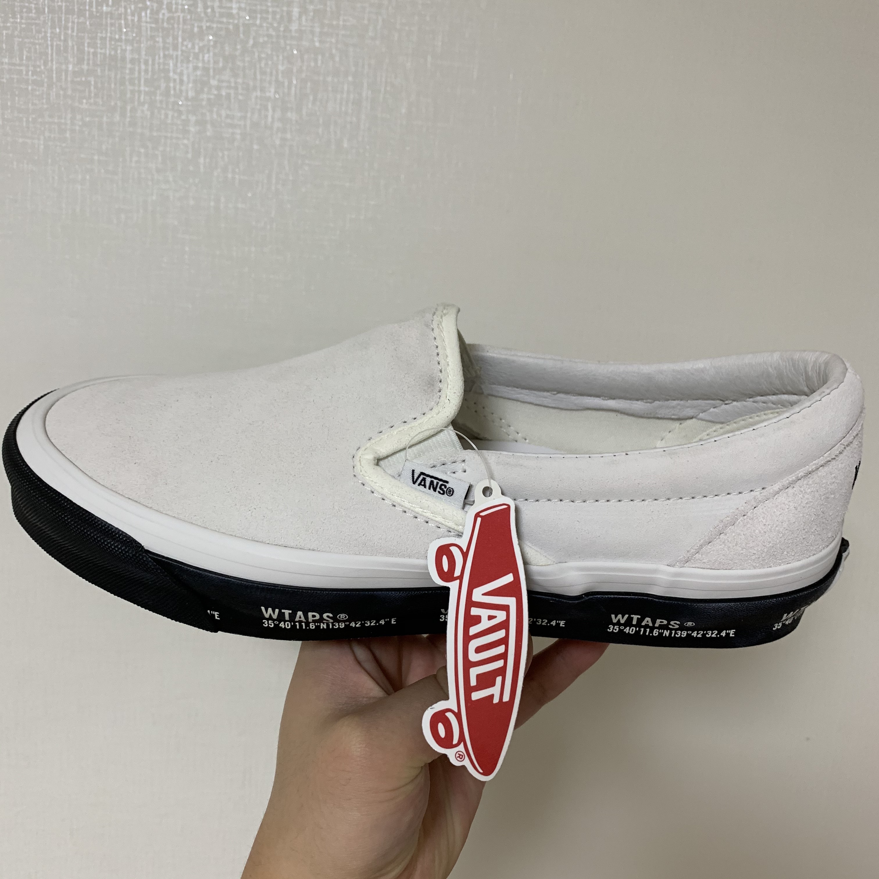 Vans Vault x WTAPS Vault Classic Slip-On LX White Black 착용 스타일