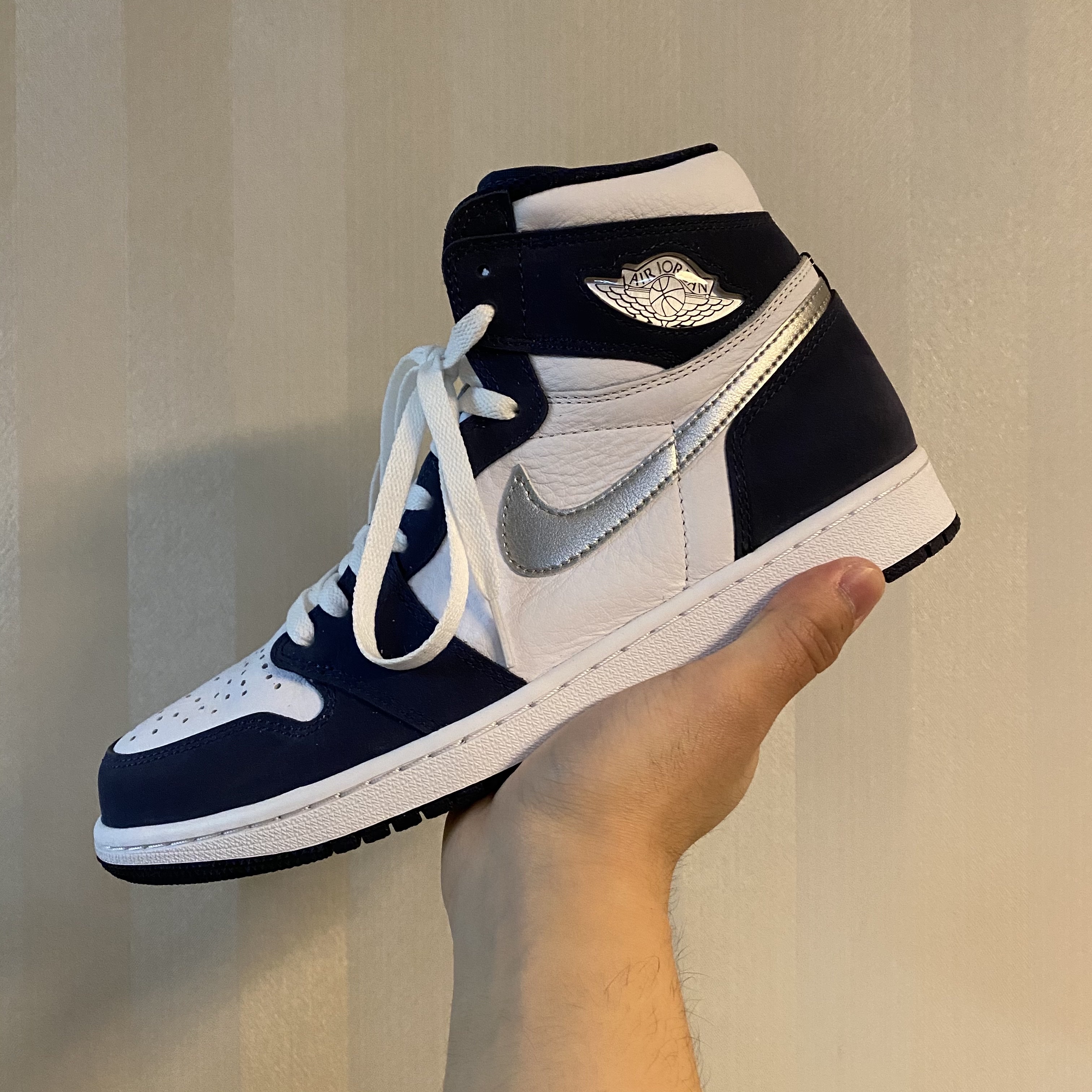 Jordan 1 Retro High OG CO.JP Midnight Navy 착용 스타일 - 1