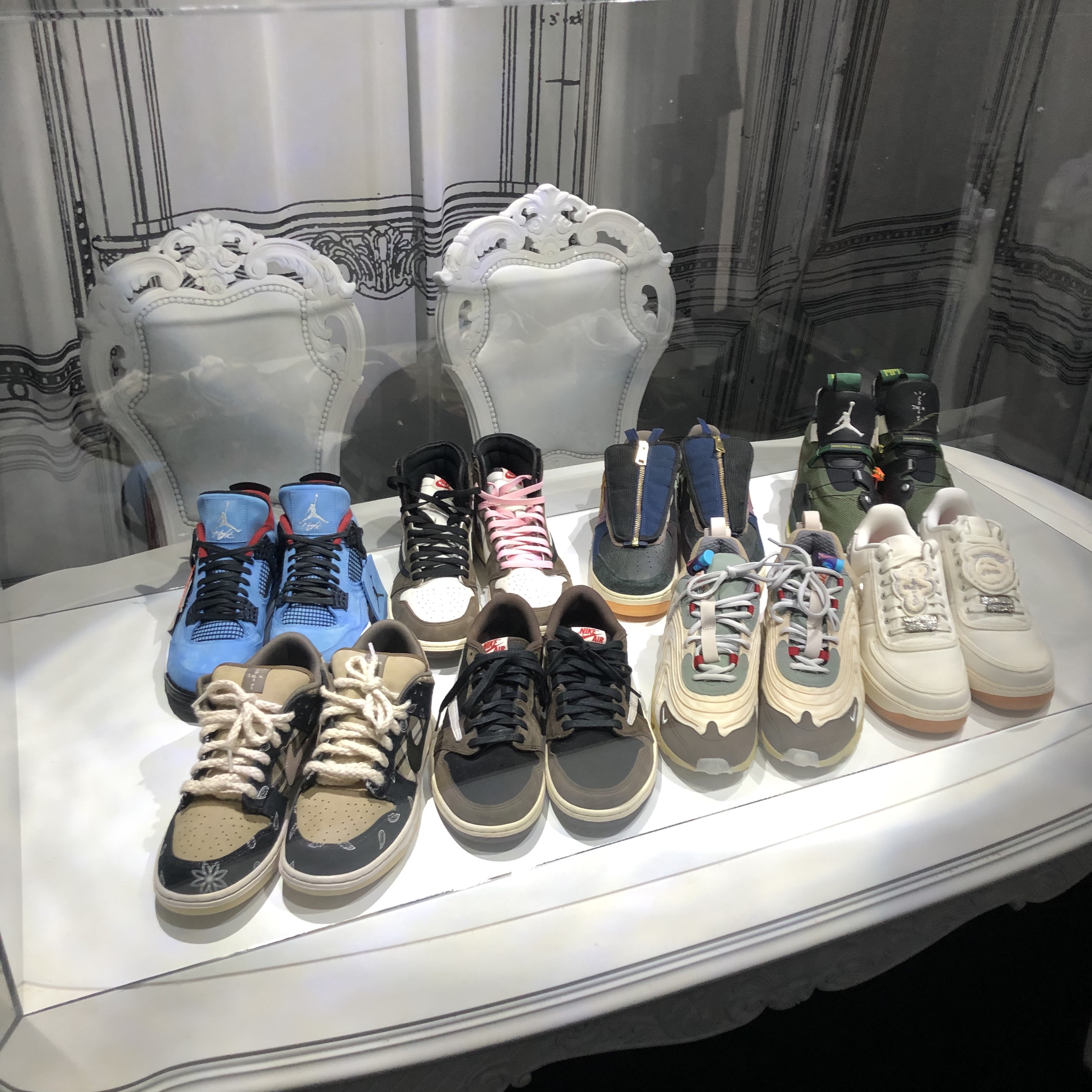 Nike x Travis Scott Air Max 270 React Cactus Trails, Jordan 1 x Travis Scott Retro High OG SP Mocha 착용 스타일 - 2