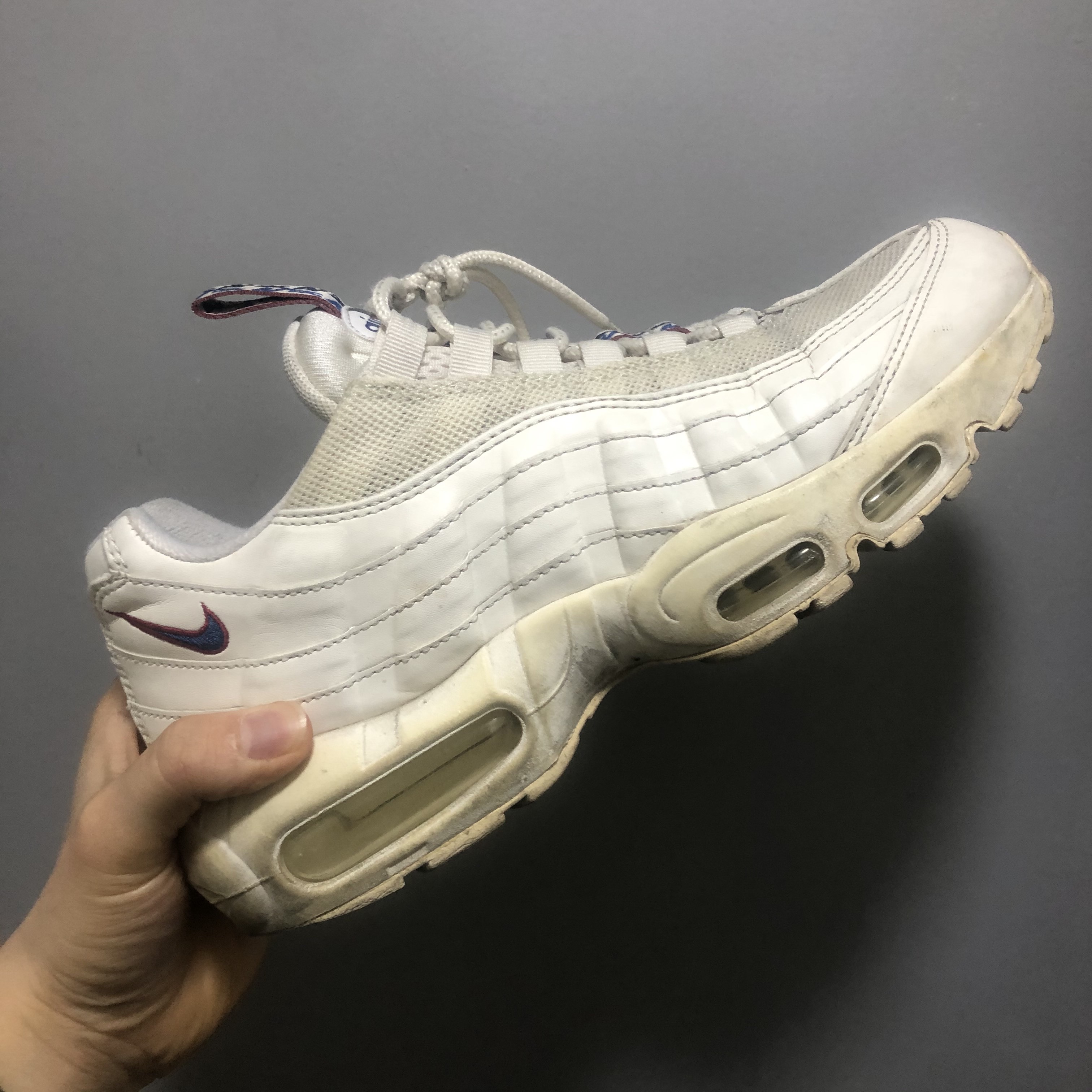 Nike Air Max 95 Pull Tab Sail 착용 스타일