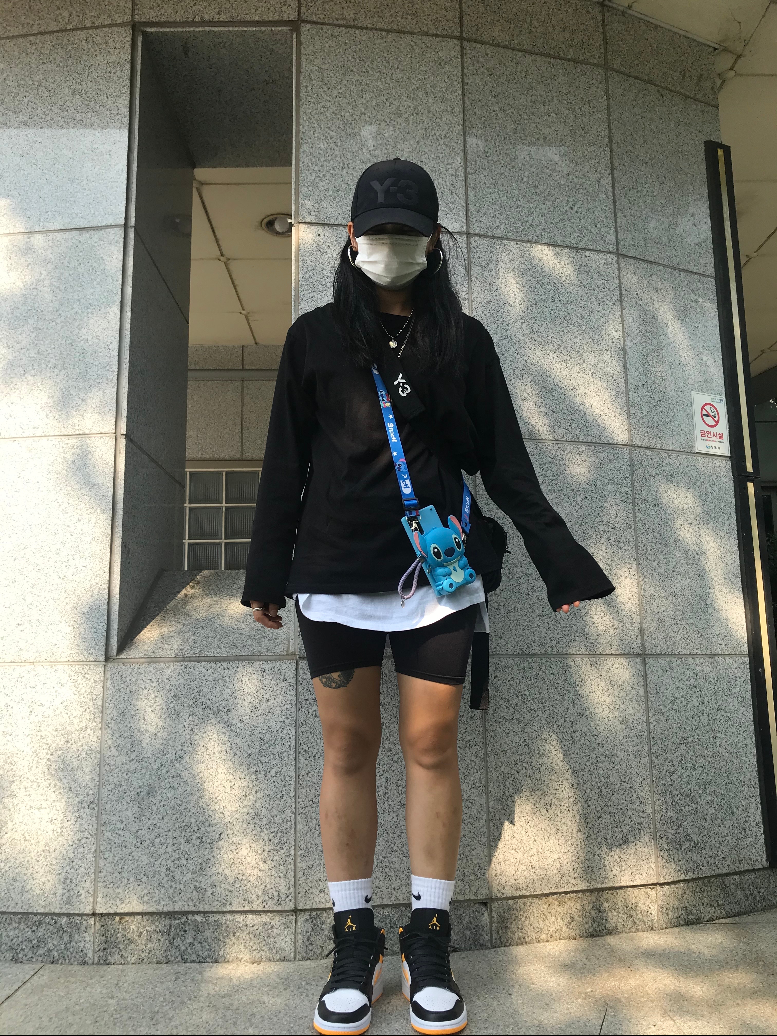 (W) Jordan 1 Mid SE Laser Orange 착용 스타일