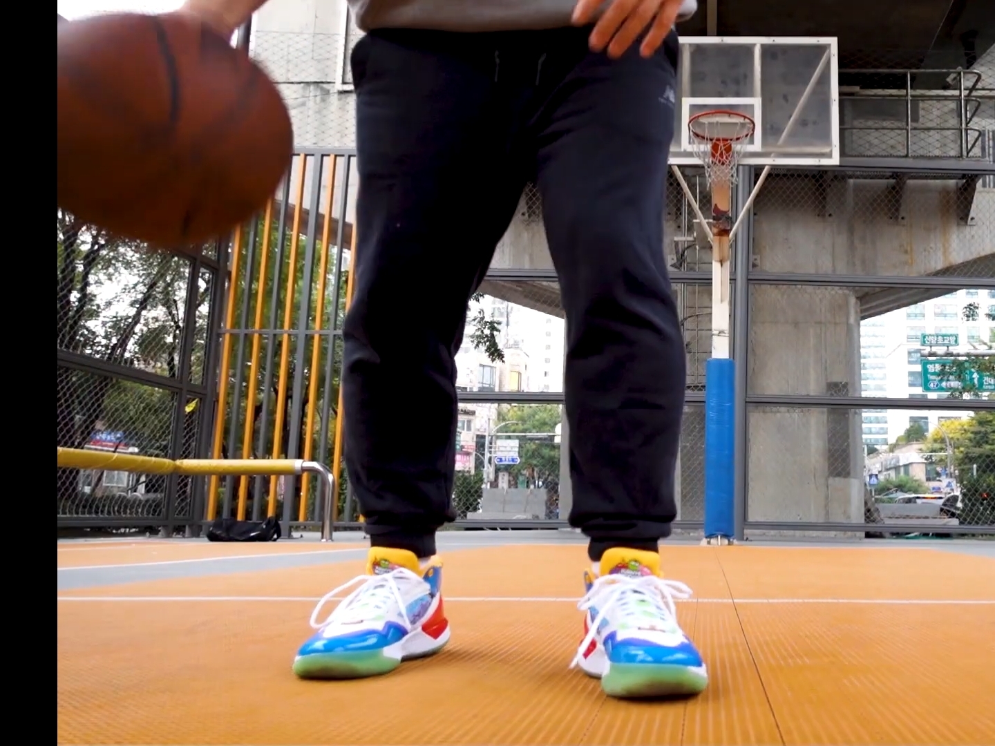 New Balance x Jolly Rancher The Kawhi Original Flavors 착용 스타일 - 5
