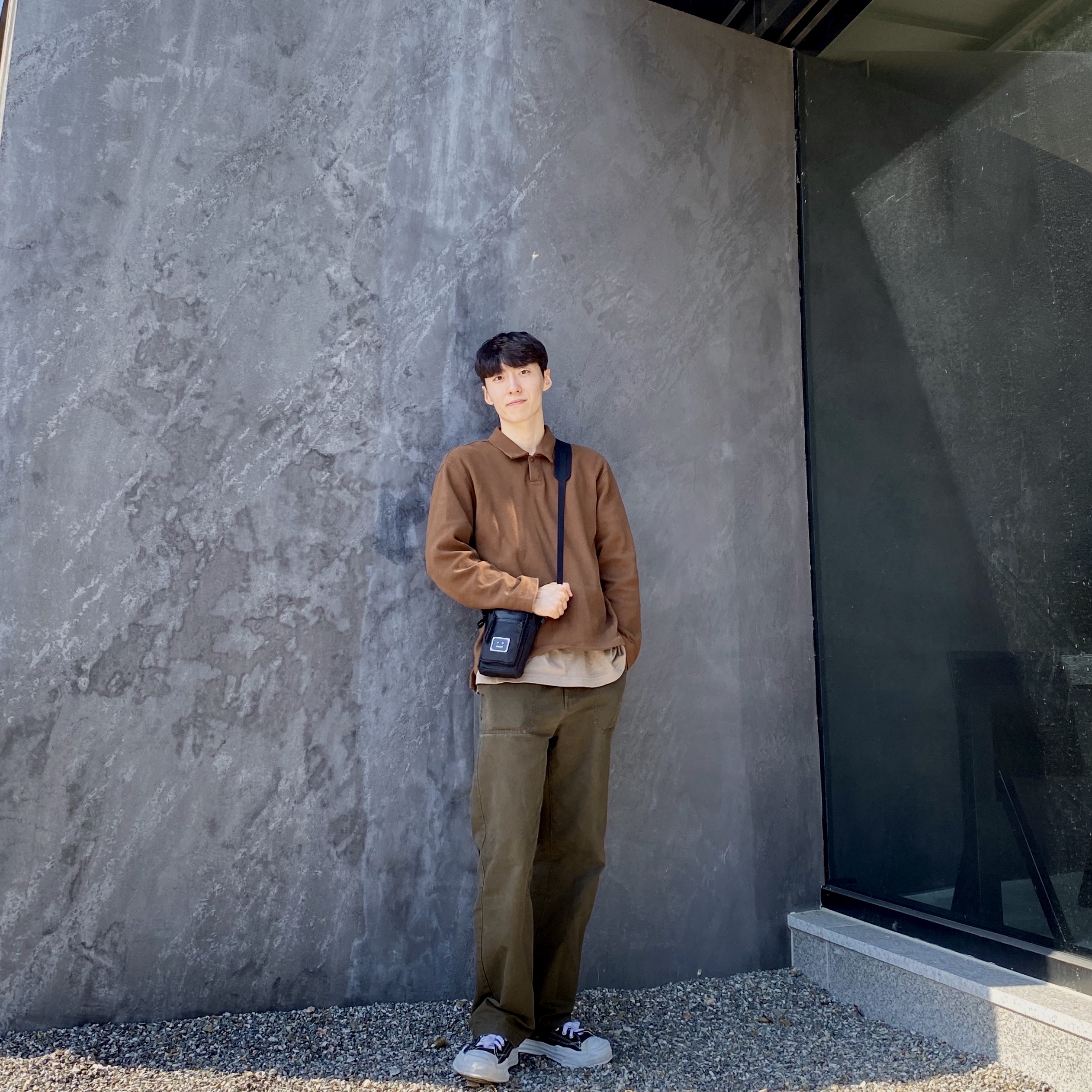 Maison Mihara Yasuhiro Peterson OG Sole Canvas Low Sneakers Black 착용 스타일