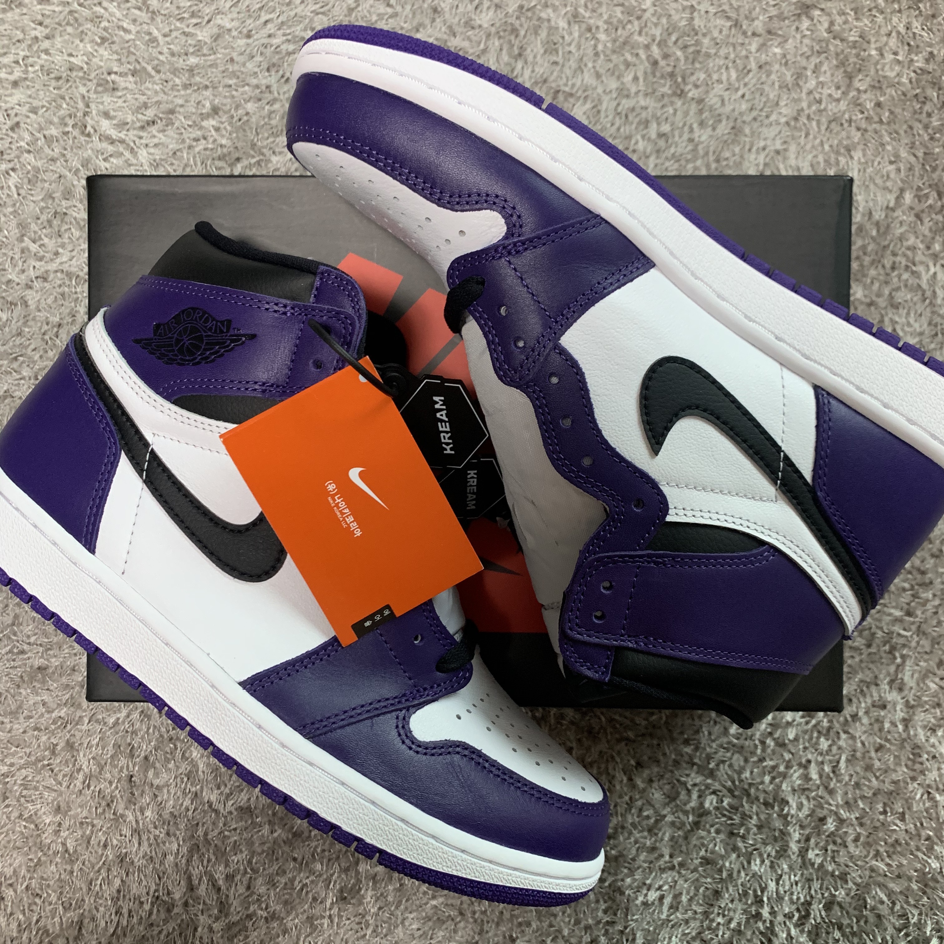 Jordan 1 Retro High OG Court Purple 2020 착용 스타일 - 3