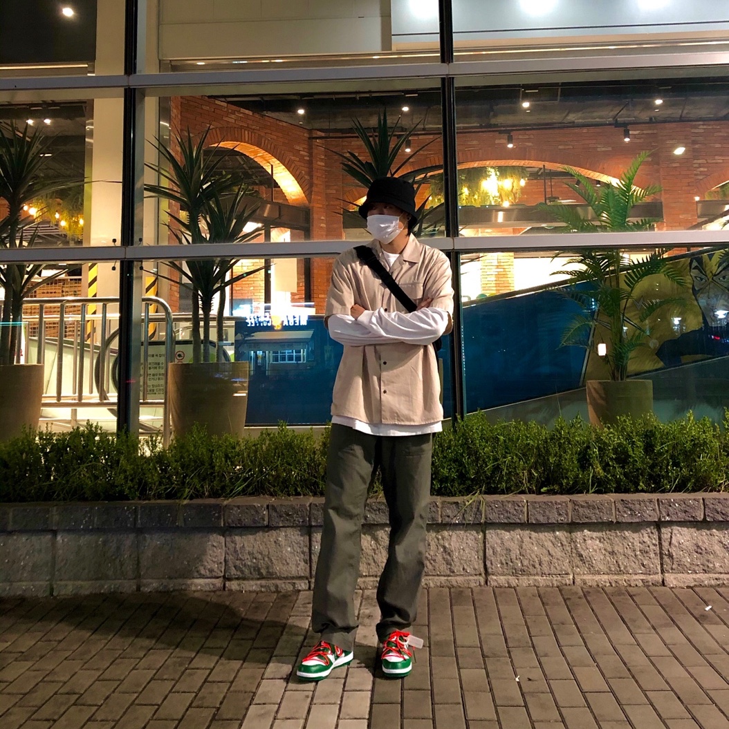 Nike x Off-White Dunk Low Pine Green 착용 스타일