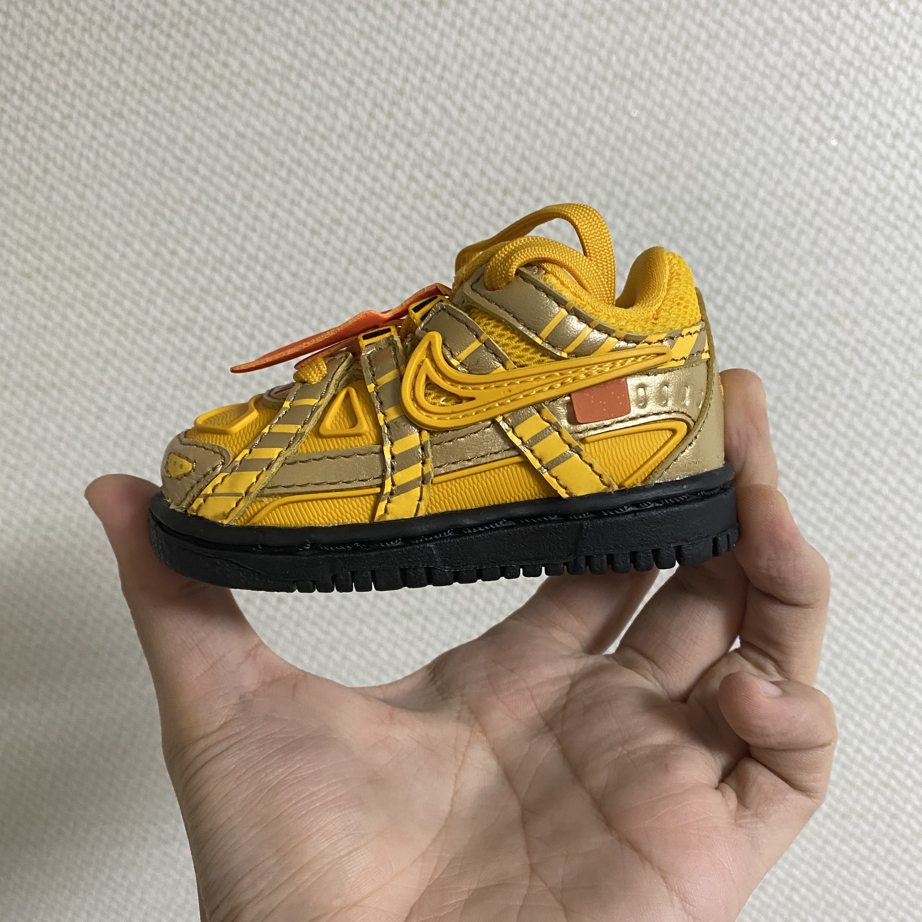 (TD) Nike x Off-White Air Rubber Dunk University Gold 착용 스타일