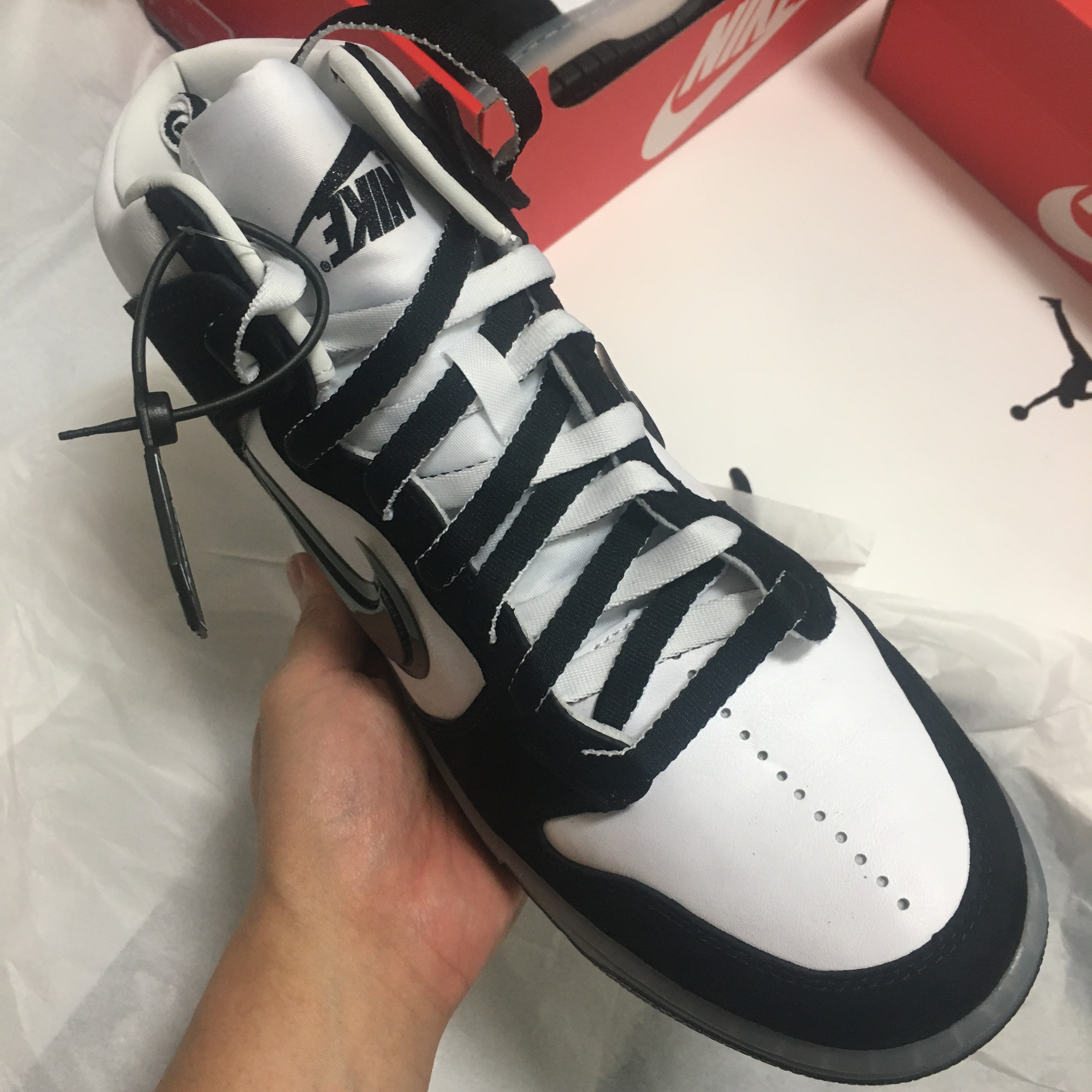 Nike x Slam Jam Dunk High SP Clear Black 착용 스타일 - 3