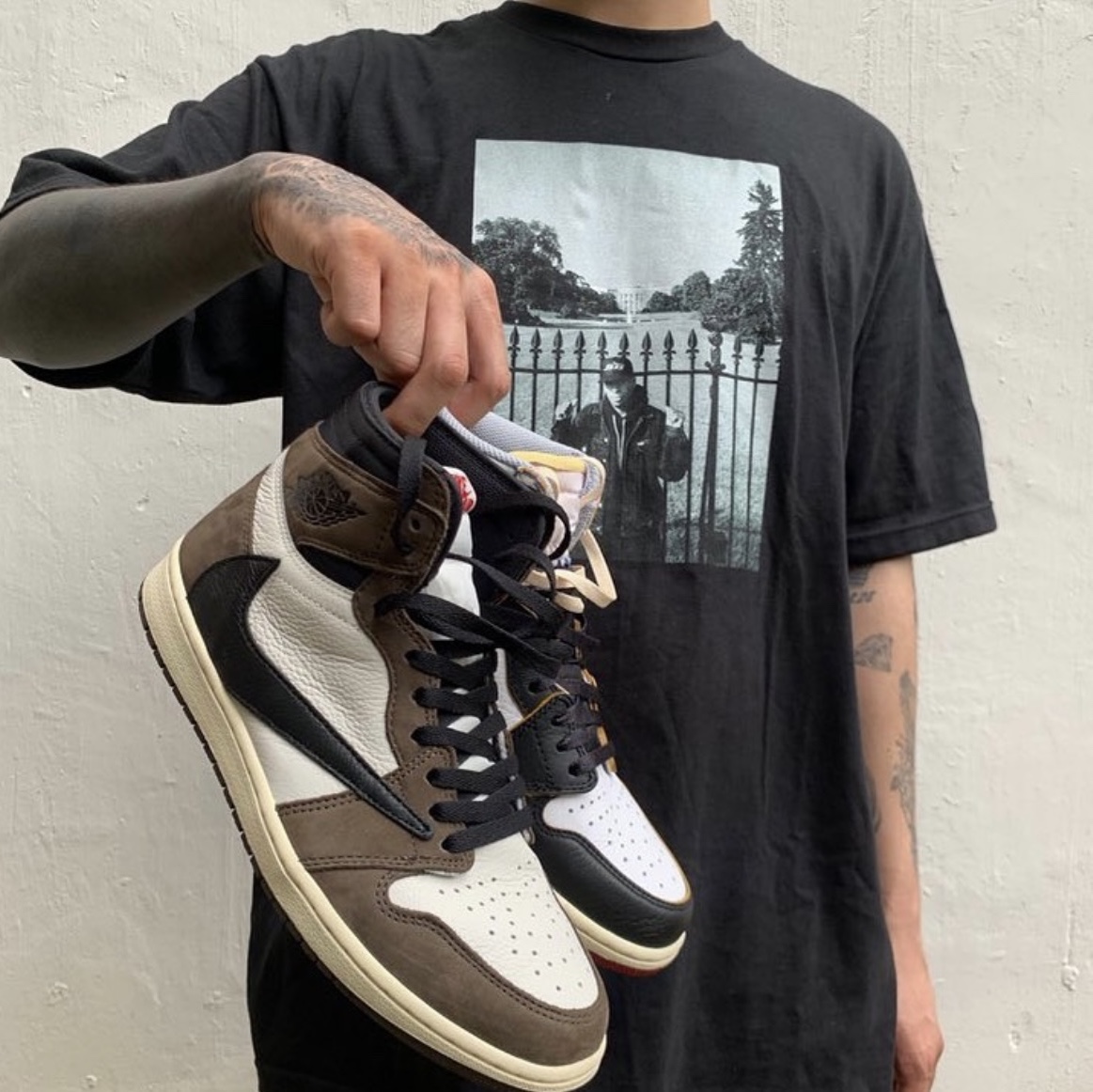 Jordan 1 x Travis Scott Retro High OG SP Mocha, Jordan 1 x Union Retro High Black Toe 착용 스타일