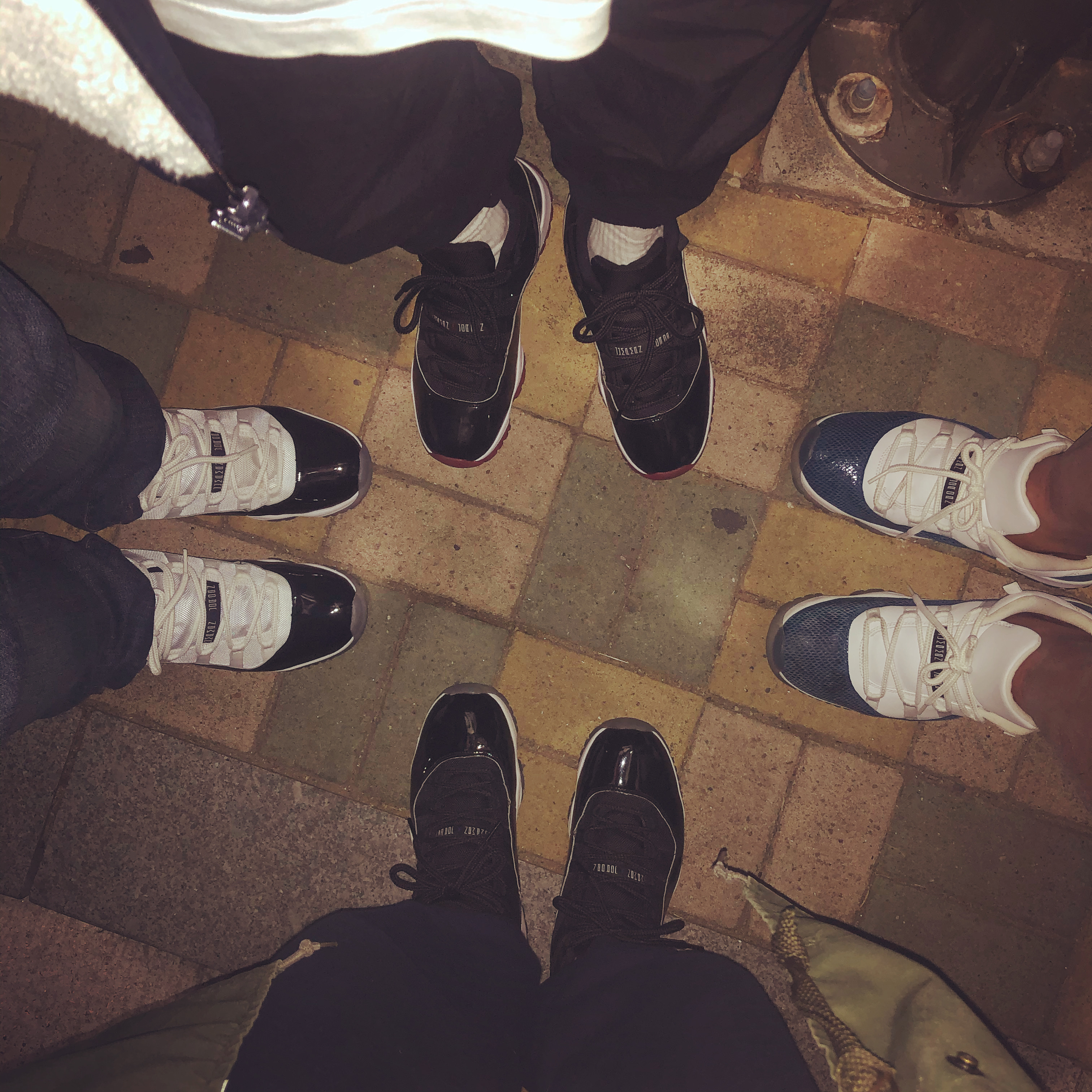 Jordan 11 Retro Bred 2019, Jordan 11 Retro Low Navy Snakeskin 2019 착용 스타일