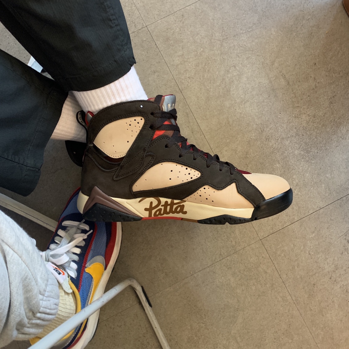 Nike x Sacai LDWaffle Blue Multi, Jordan 7 x Patta Retro Shimmer 착용 스타일