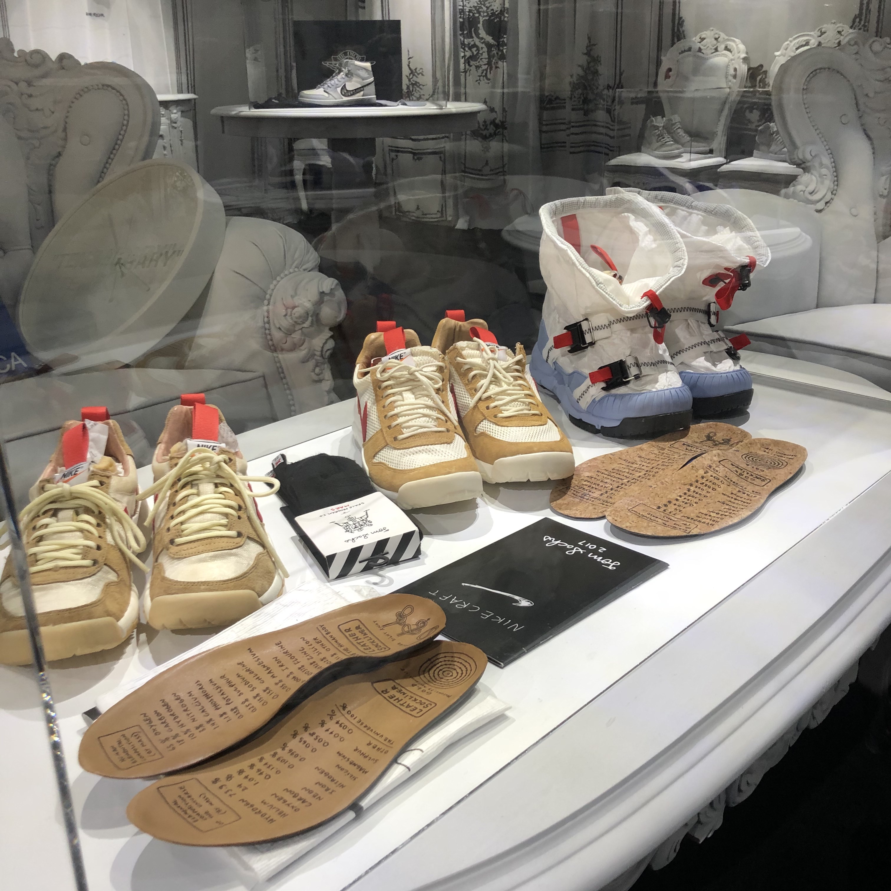 Nike x Tom Sachs Mars Yard Overshoe 3.0, Nike x Tom Sachs Mars Yard Shoe 2.0 Space Camp 착용 스타일 - 1