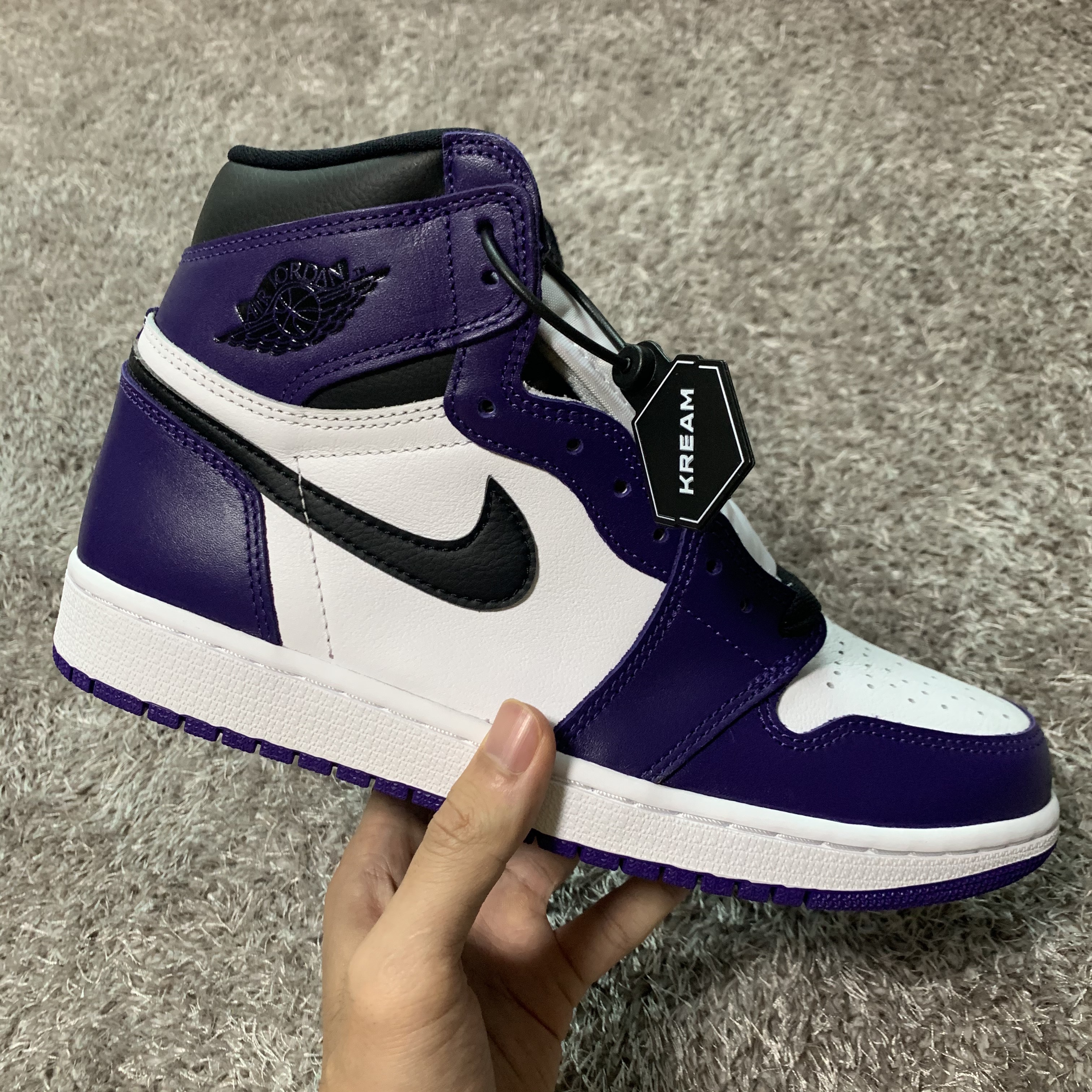 Jordan 1 Retro High OG Court Purple 2020 착용 스타일 - 2
