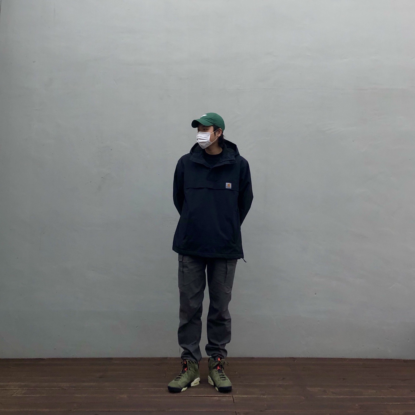 Jordan 6 x Travis Scott Retro Olive 착용 스타일