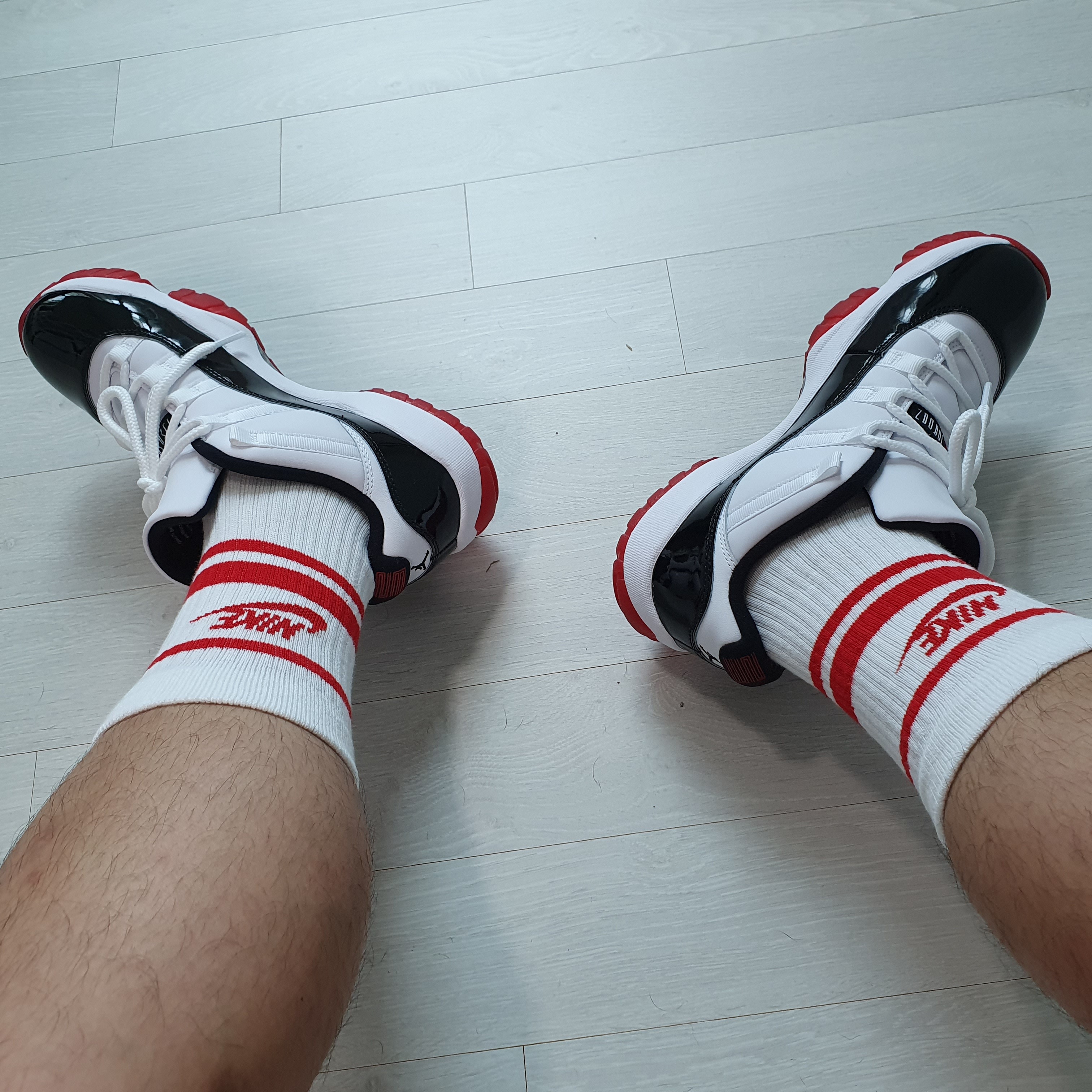 Jordan 11 Retro Low Concord Bred 착용 스타일