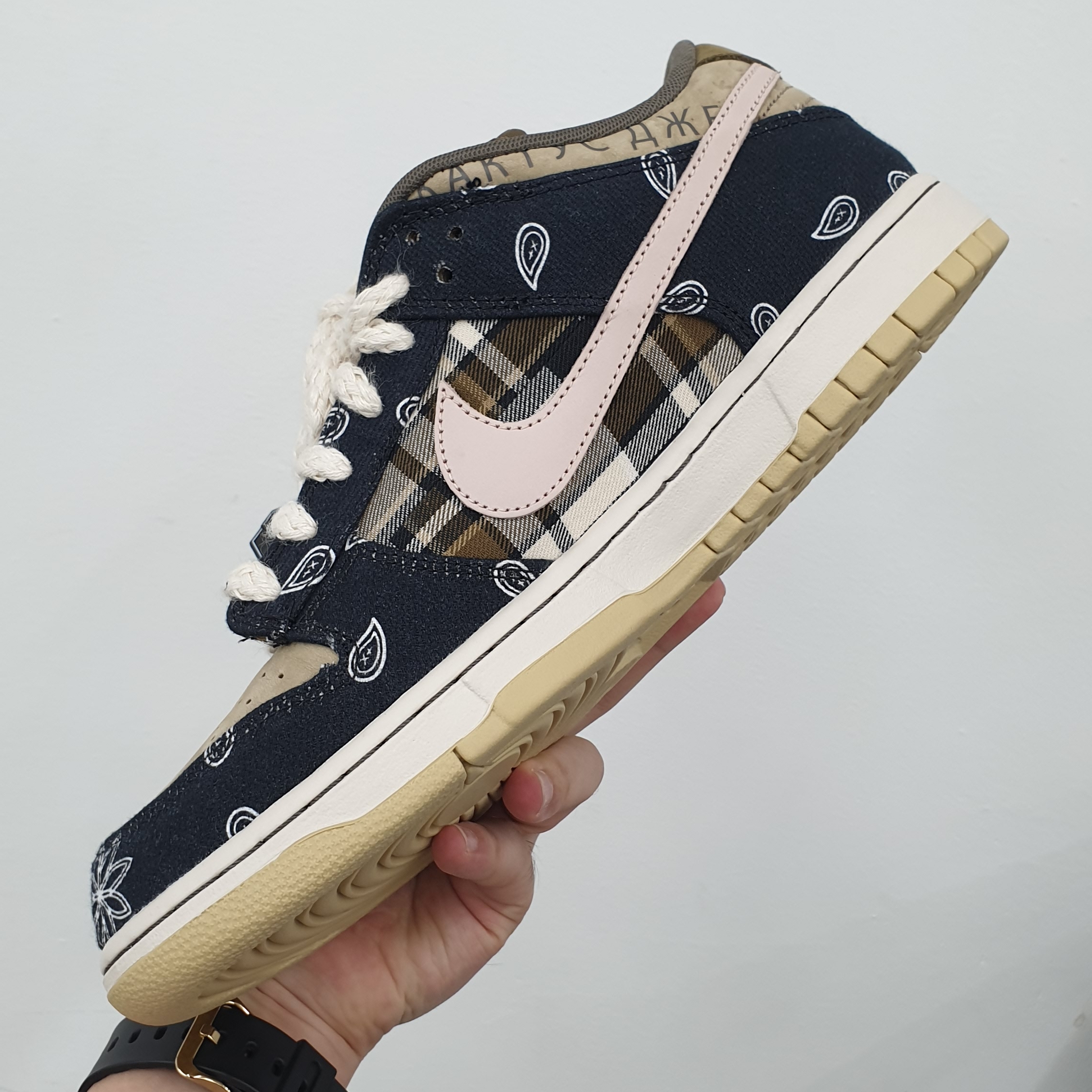 Nike x Travis Scott SB Dunk Low 착용 스타일