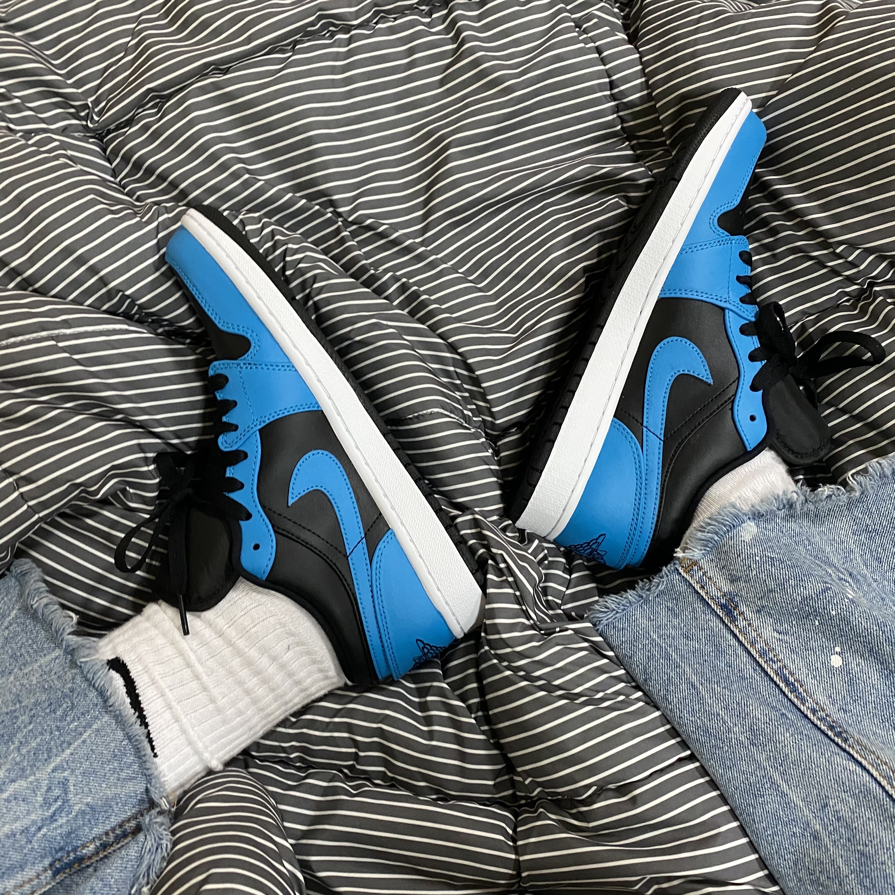 Jordan 1 Low Laser Blue 착용 스타일 - 1