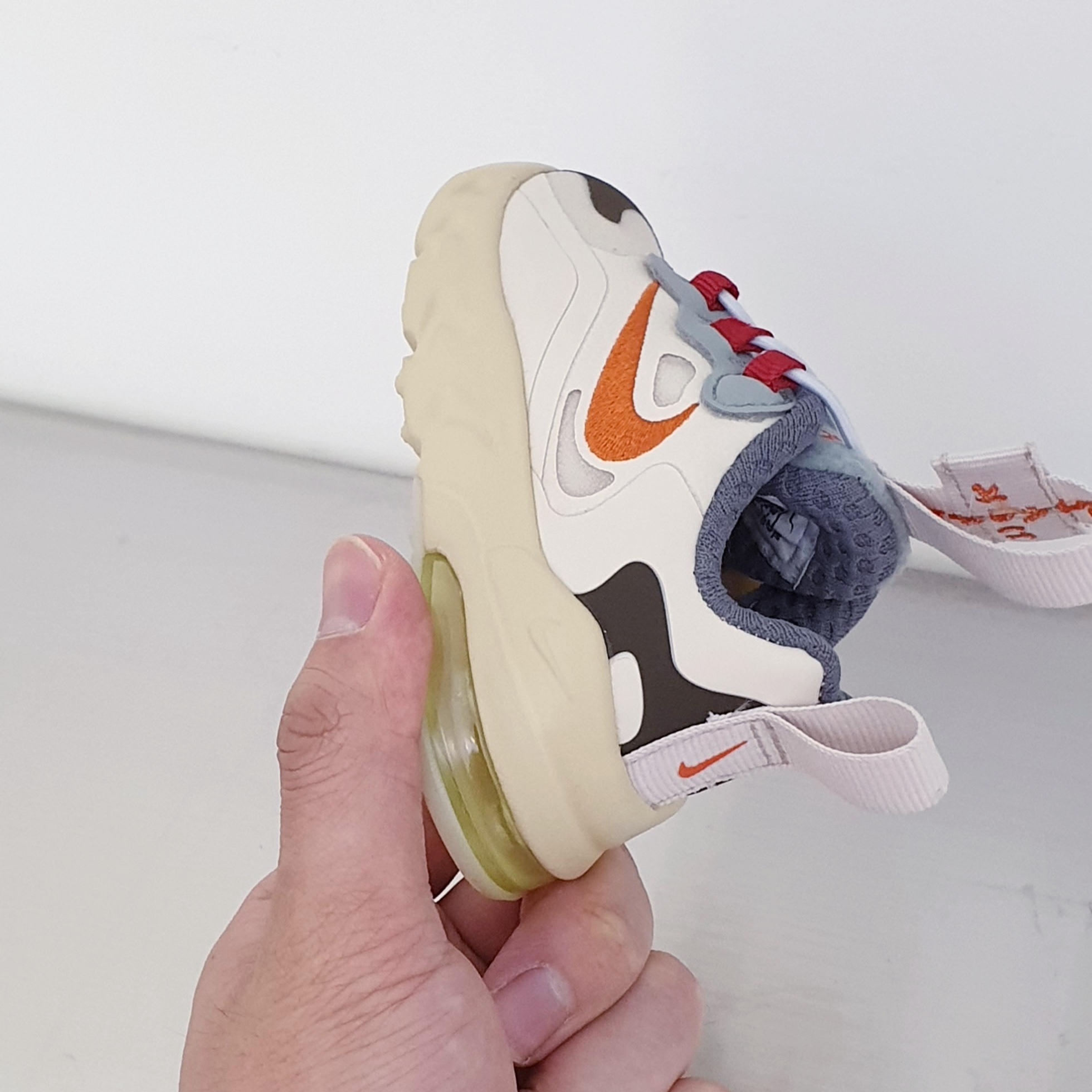 (TD) Nike x Travis Scott Air Max 270 React Cactus Trails 착용 스타일