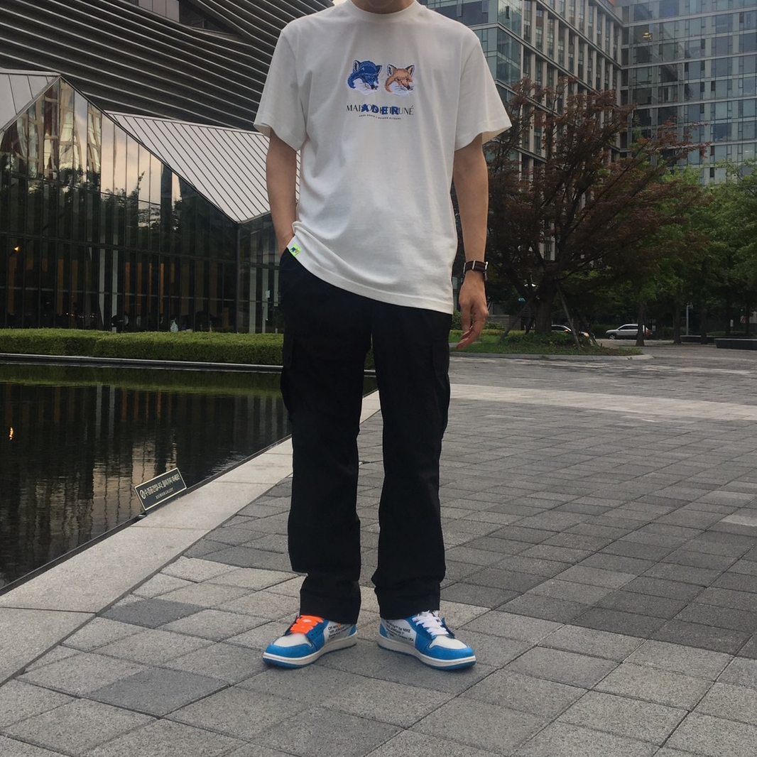 Jordan 1 x Off-White Retro High University Blue 착용 스타일