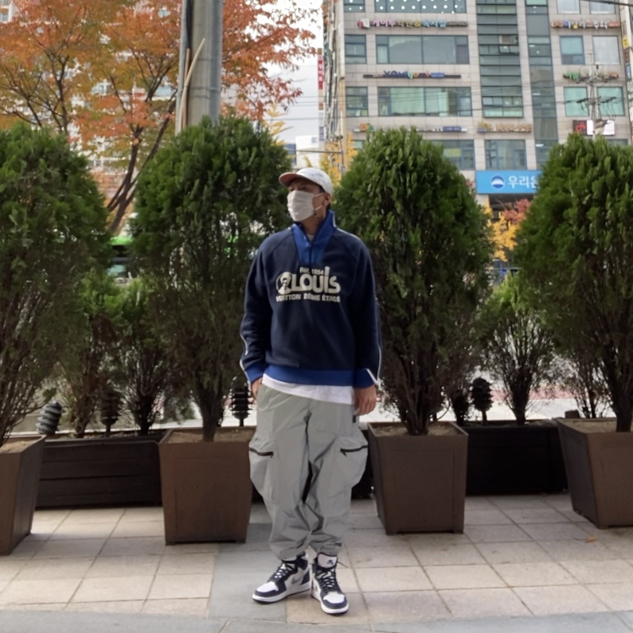 Jordan 1 Retro High OG CO.JP Midnight Navy 착용 스타일 - 2