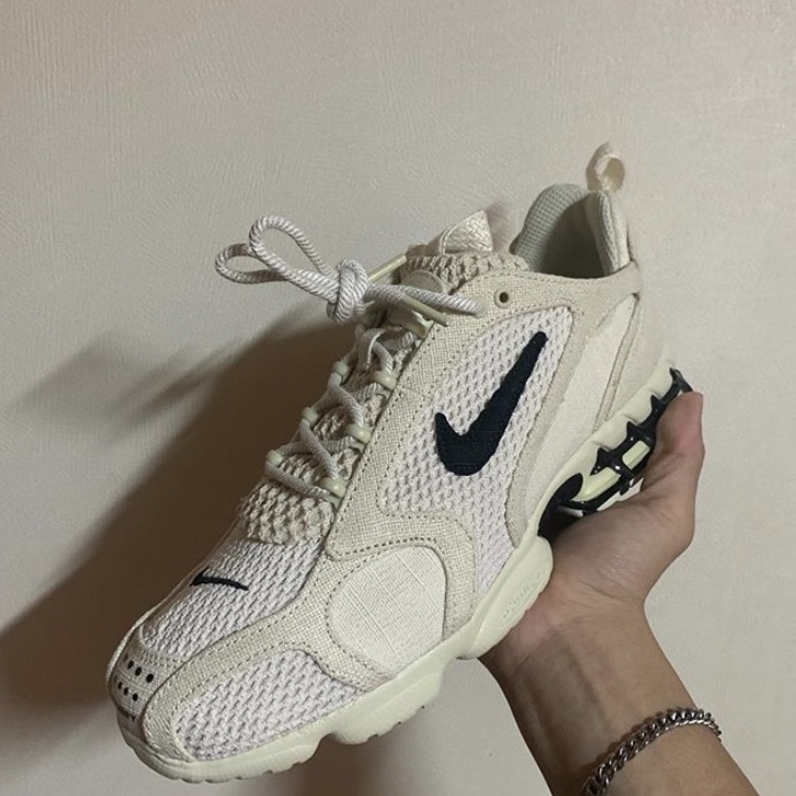 Nike x Stussy Air Zoom Spiridon Cage 2 Fossil 착용 스타일