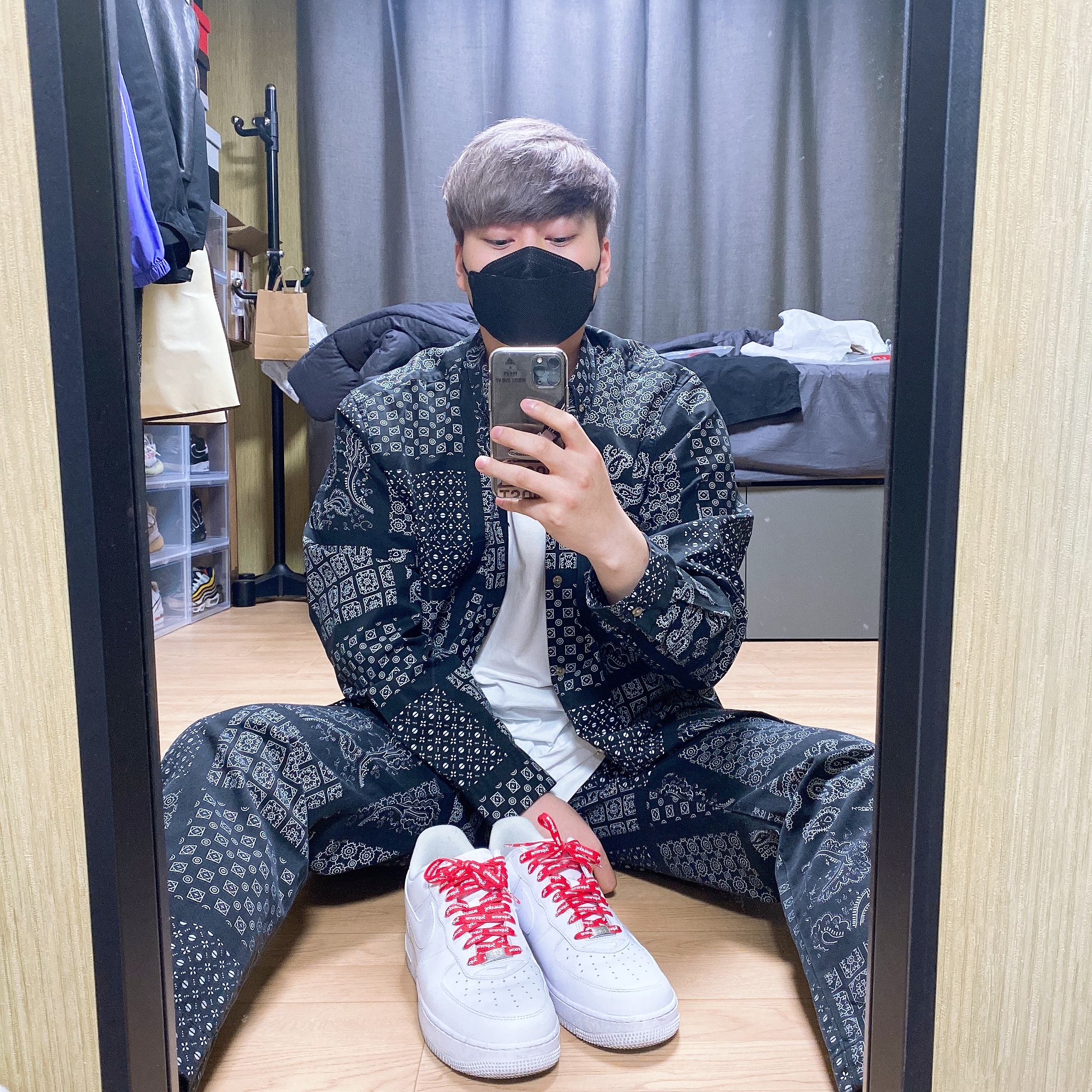Nike x Supreme Air Force 1 Low White 착용 스타일