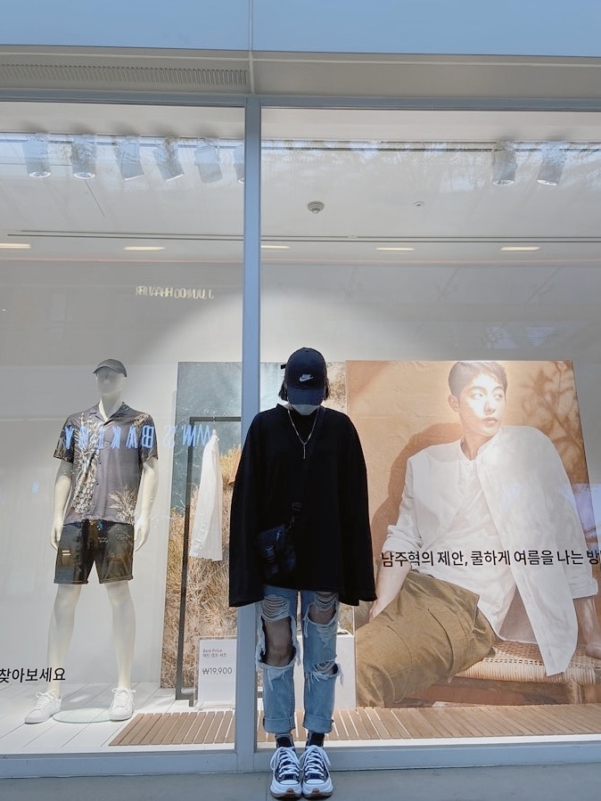 Converse Run Star Hike Hi Black White Gum 착용 스타일