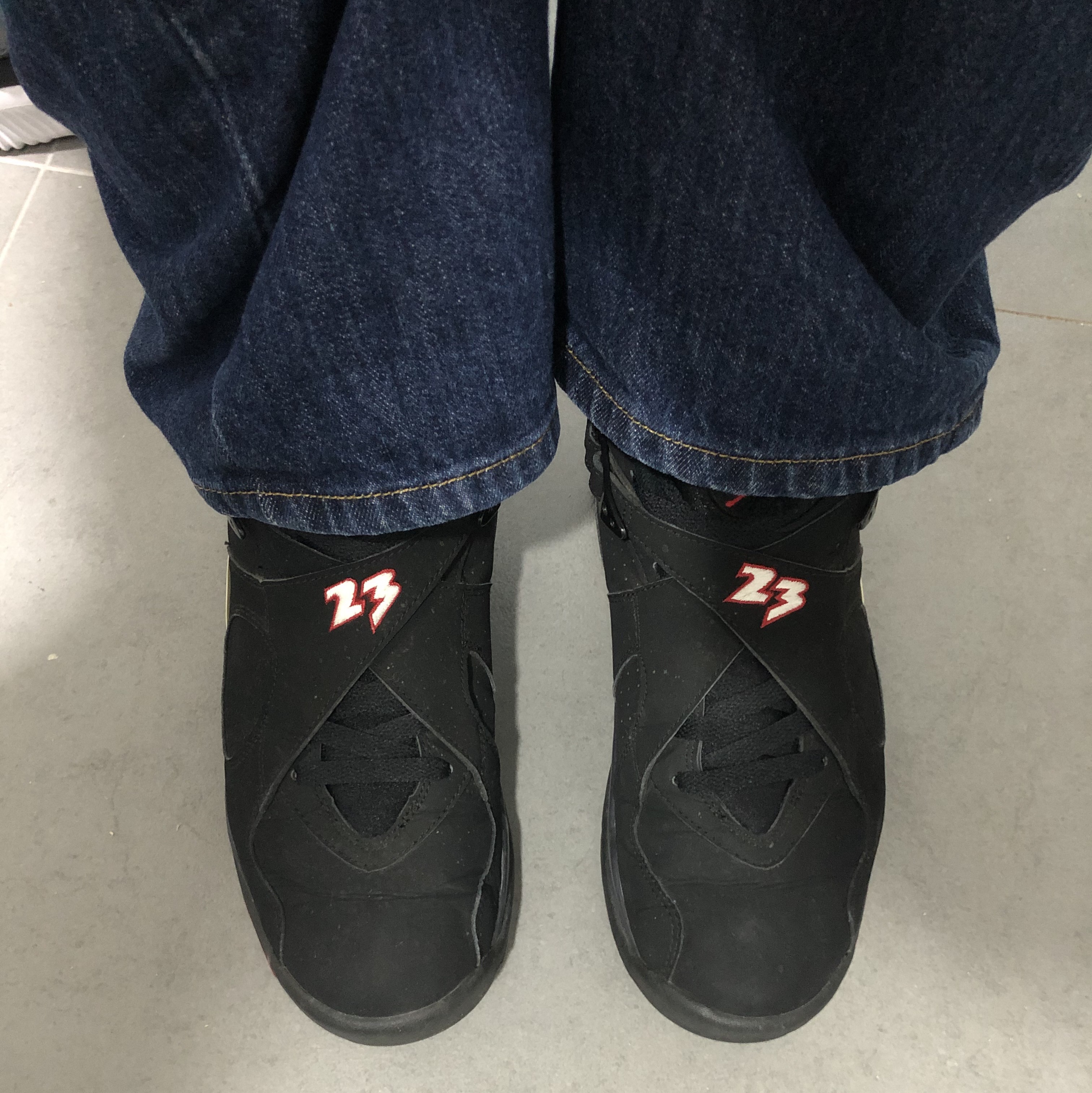 Jordan 8 Retro Playoffs 2013 착용 스타일 - 3