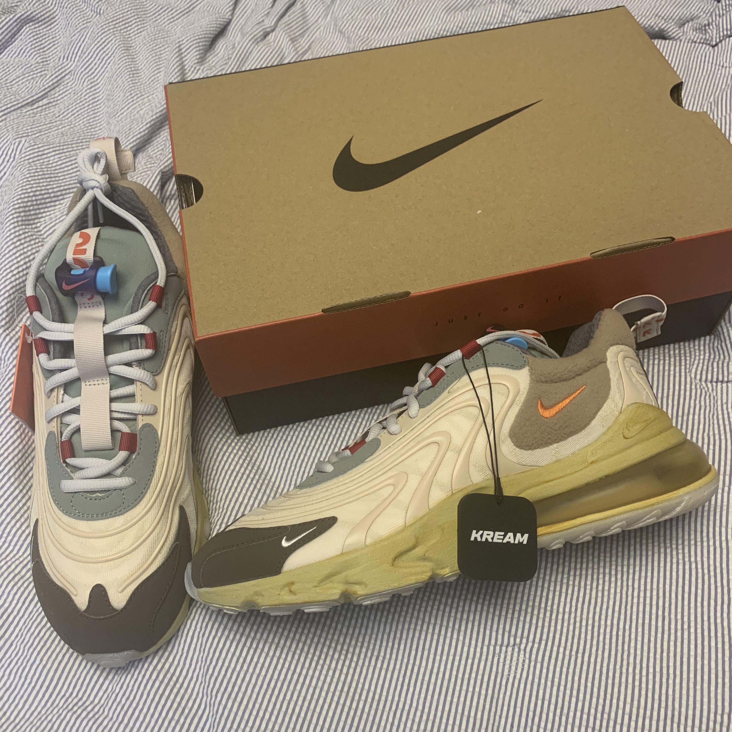 Nike x Travis Scott Air Max 270 React Cactus Trails 착용 스타일