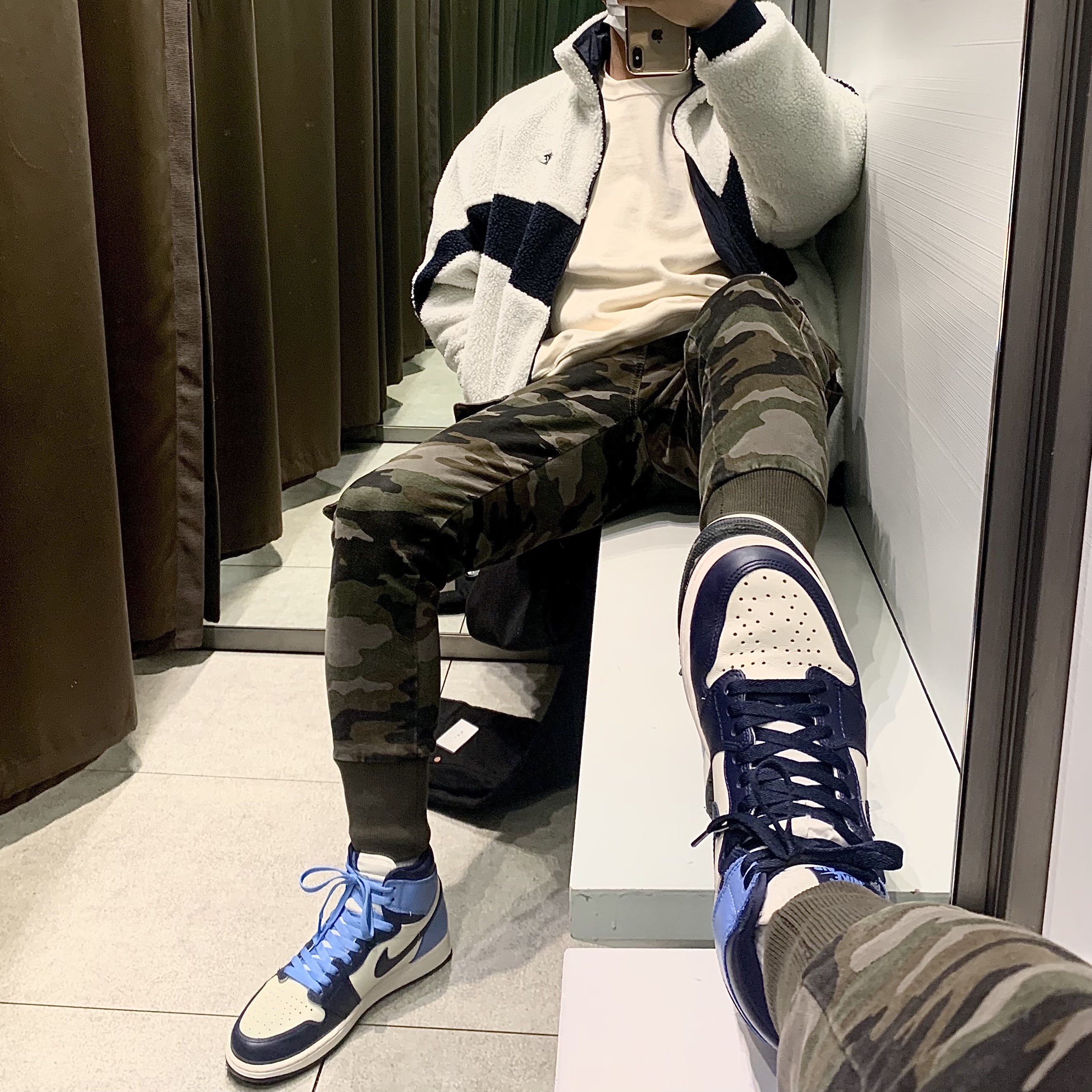 Jordan 1 Retro High Obsidian UNC 착용 스타일