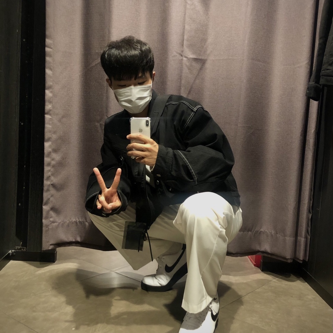 Nike Air Force 1 Low White Black Midsole 착용 스타일
