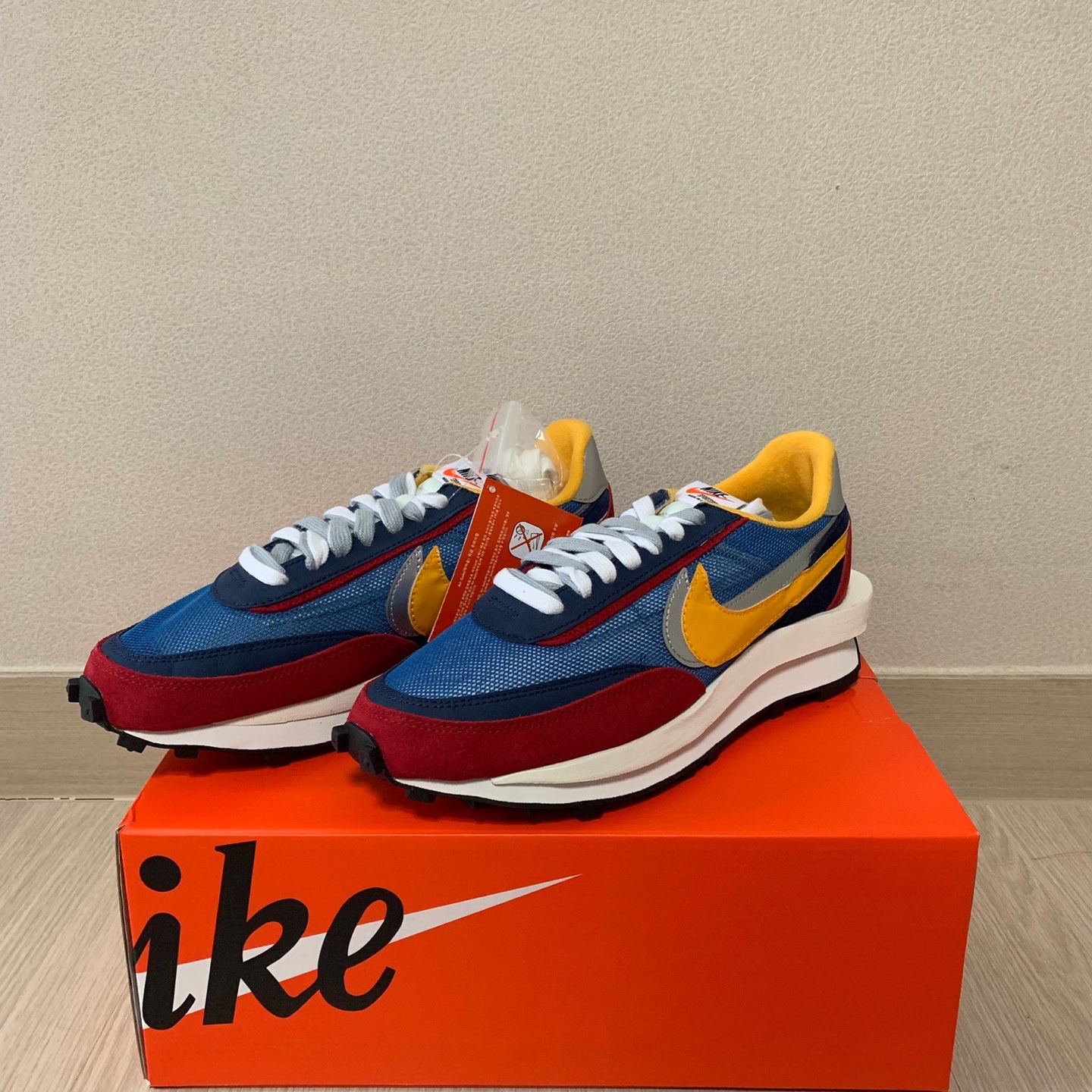 Nike x Sacai LDWaffle Blue Multi 착용 스타일