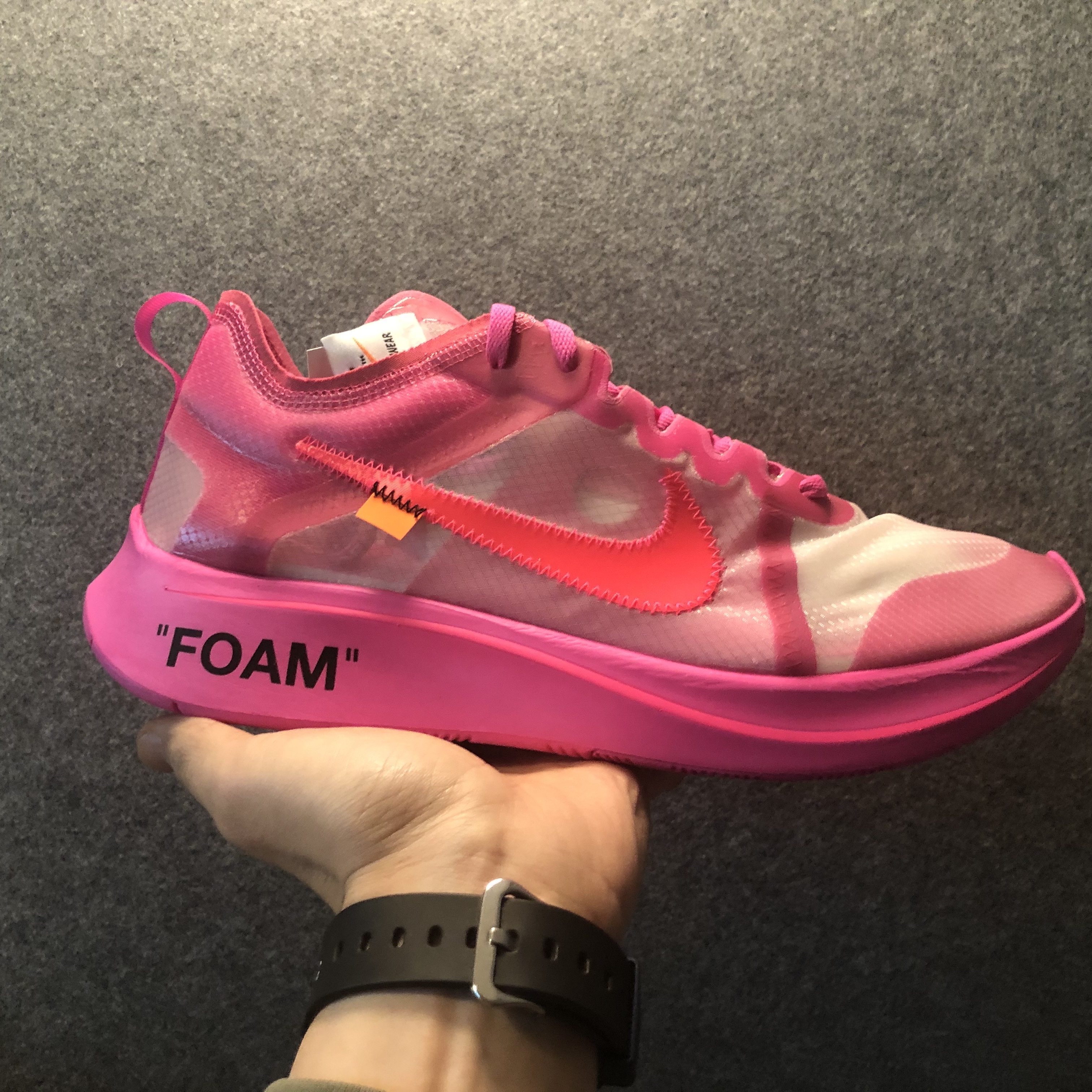 Nike x Off-White Zoom Fly SP Tulip Pink 착용 스타일